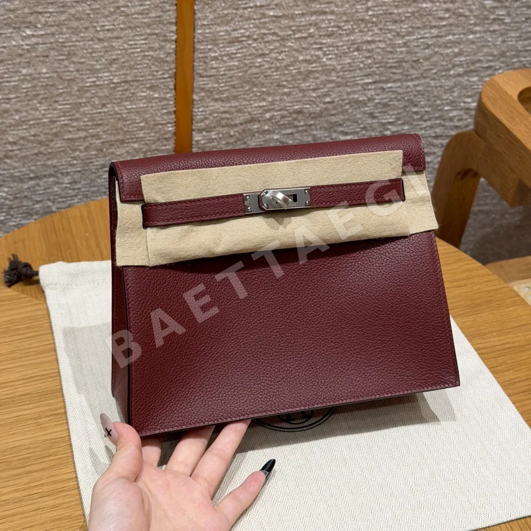 에르메스 켈리 단스 레더 가방 166719