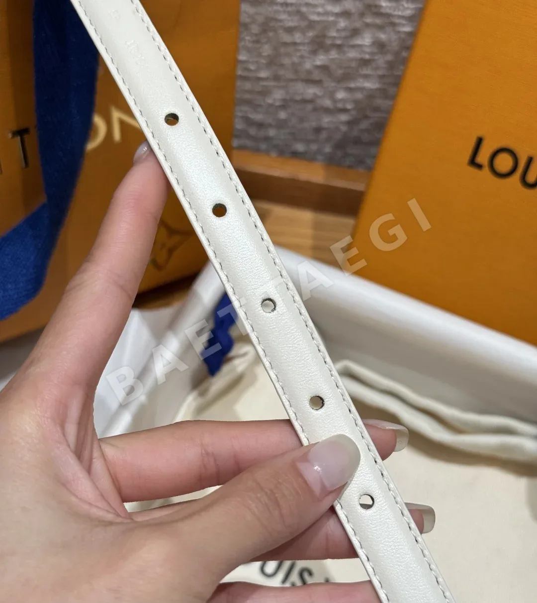 루이비통 미니 플라워그램 15mm 양면 벨트 상세 이미지 7