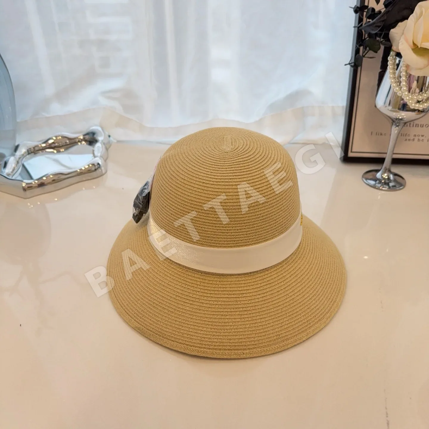 미우미우 마이크로화이버 선햇 80937