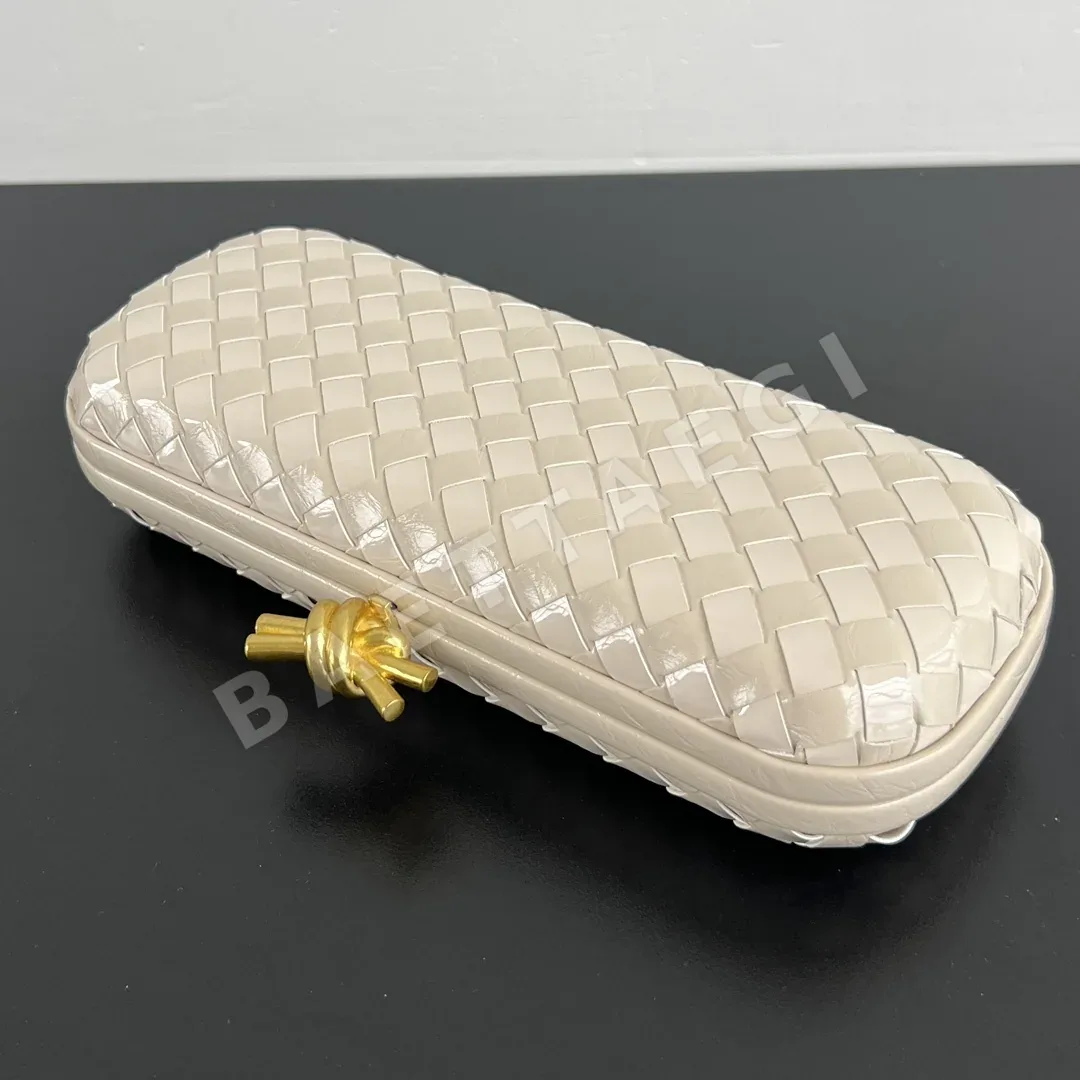 보테가베네타 뉴 콘트 이브닝 백 717622 4797 상세 이미지 4