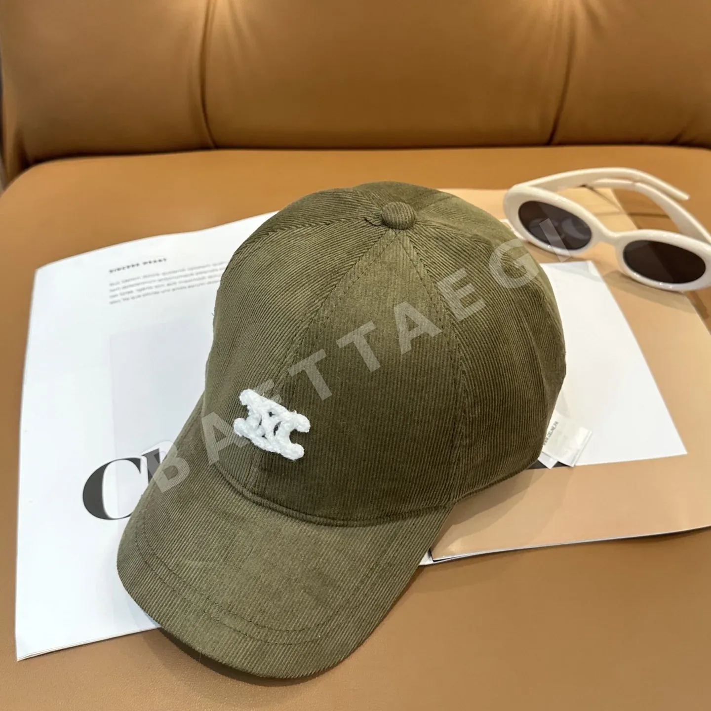셀린느 개선문 자수 코듀로이 베이스볼 캡 상세 이미지 6
