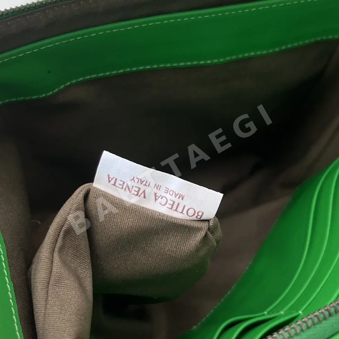 보테가베네타 클래식 위빙 송아지가죽 클러치 가방 상세 이미지 8