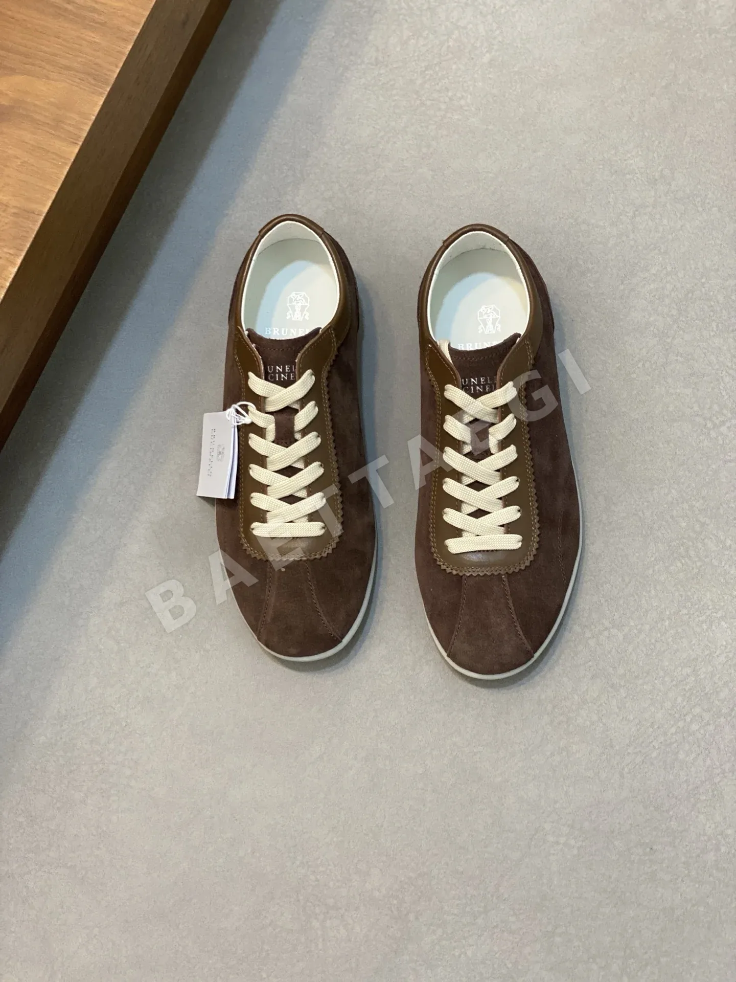 브루넬로쿠치넬리 워시드 스웨이드 러버솔 신발 상세 이미지 1