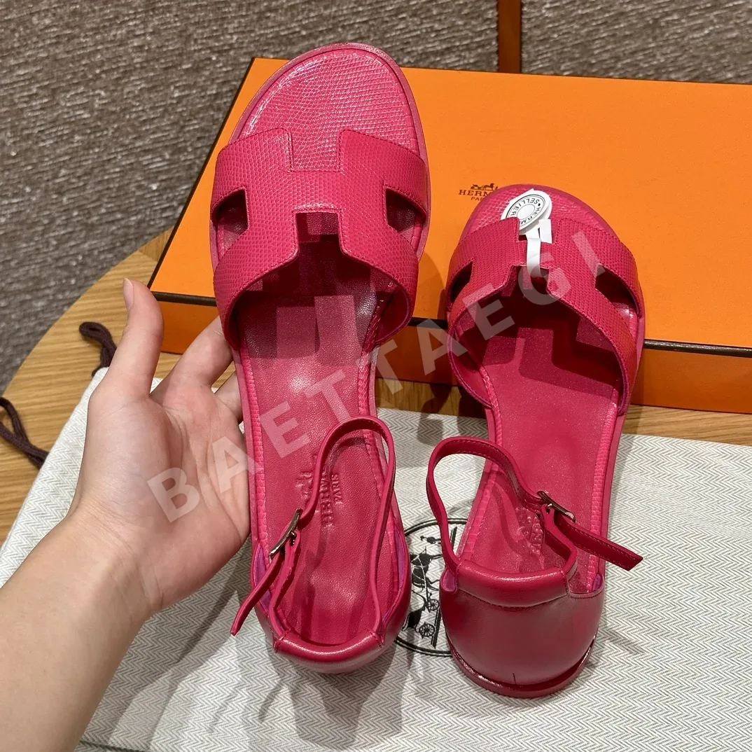 에르메스 산토리니 샌들 로즈레드 도마뱀 상세 이미지 3