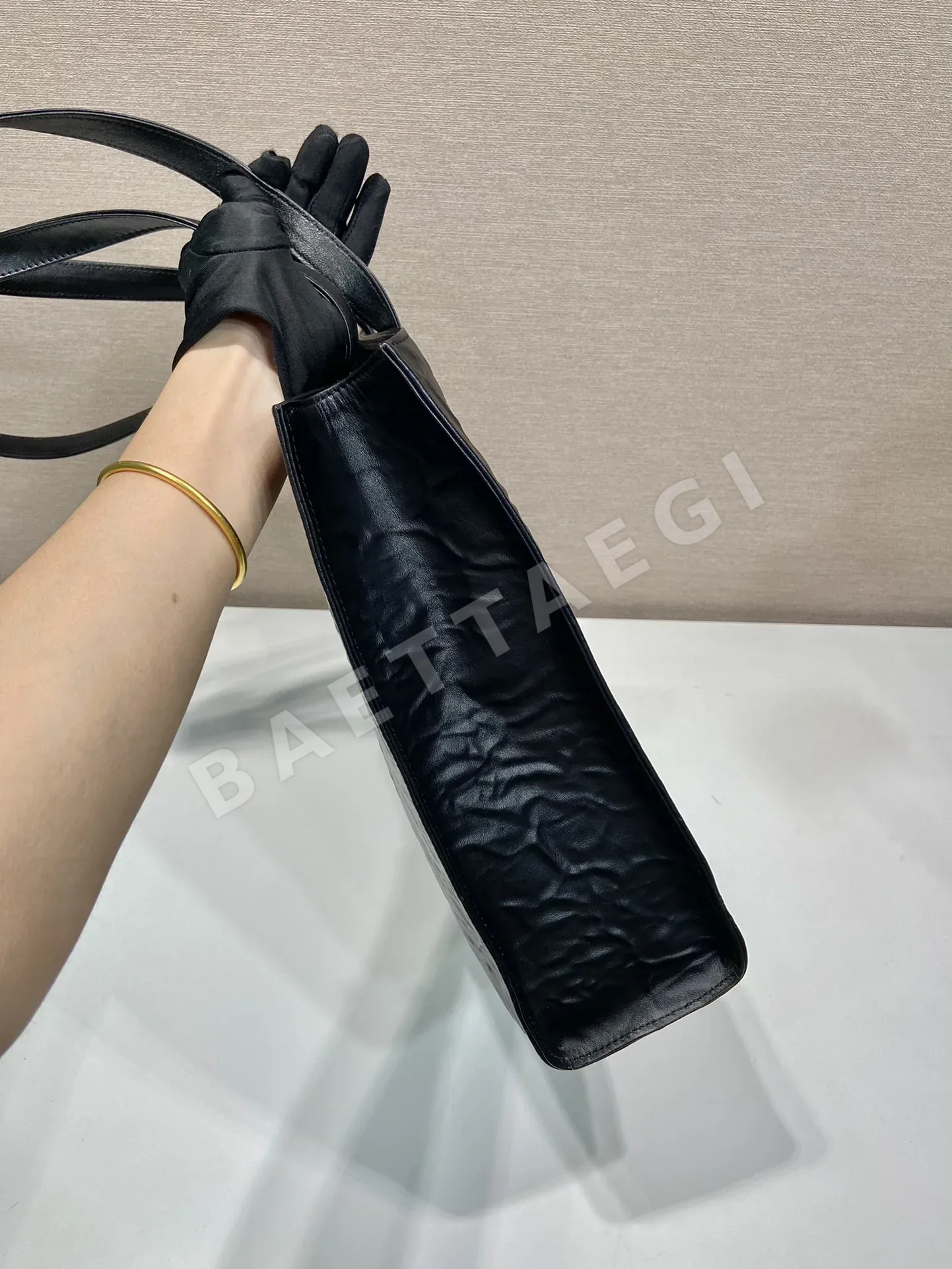 프라다 램스킨 플리츠 토트백 1BG460 상세 이미지 7