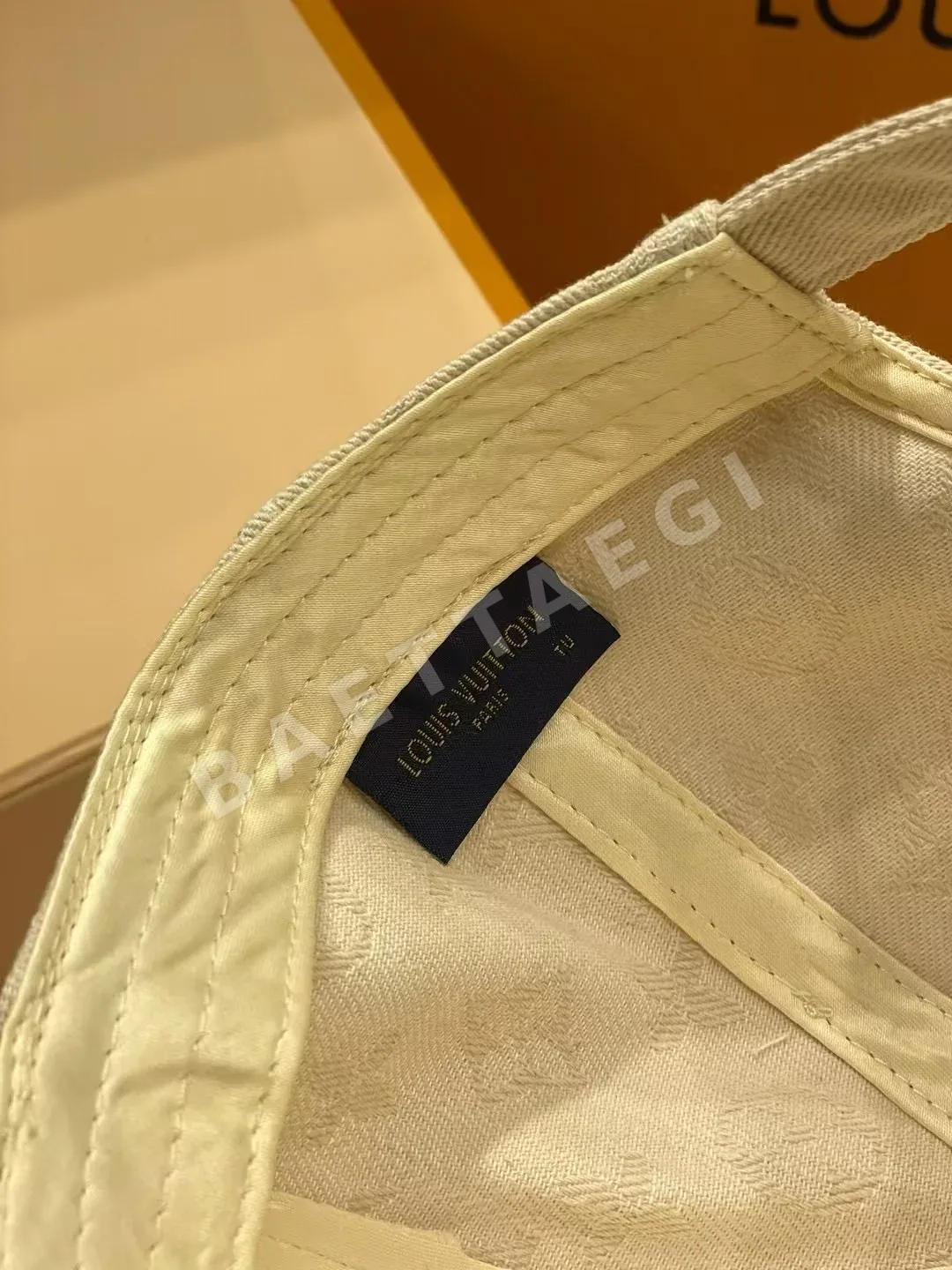 루이비통 워시드 데님 베이스볼 캡 상세 이미지 7