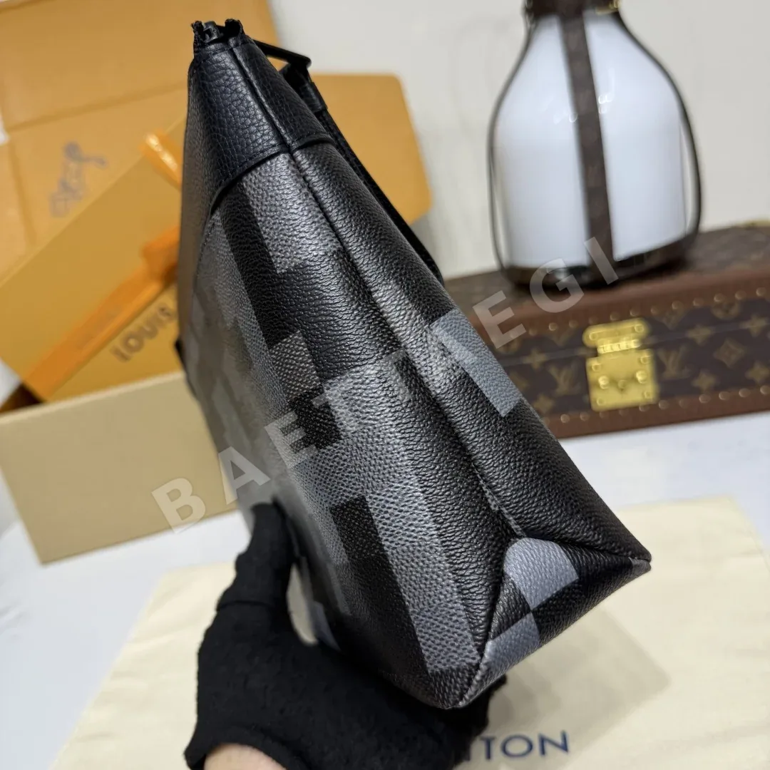 루이비통 다미에 블랙 코팅 캔버스 포쉐트 보야주 수플 클러치 가방 M14926 상세 이미지 6