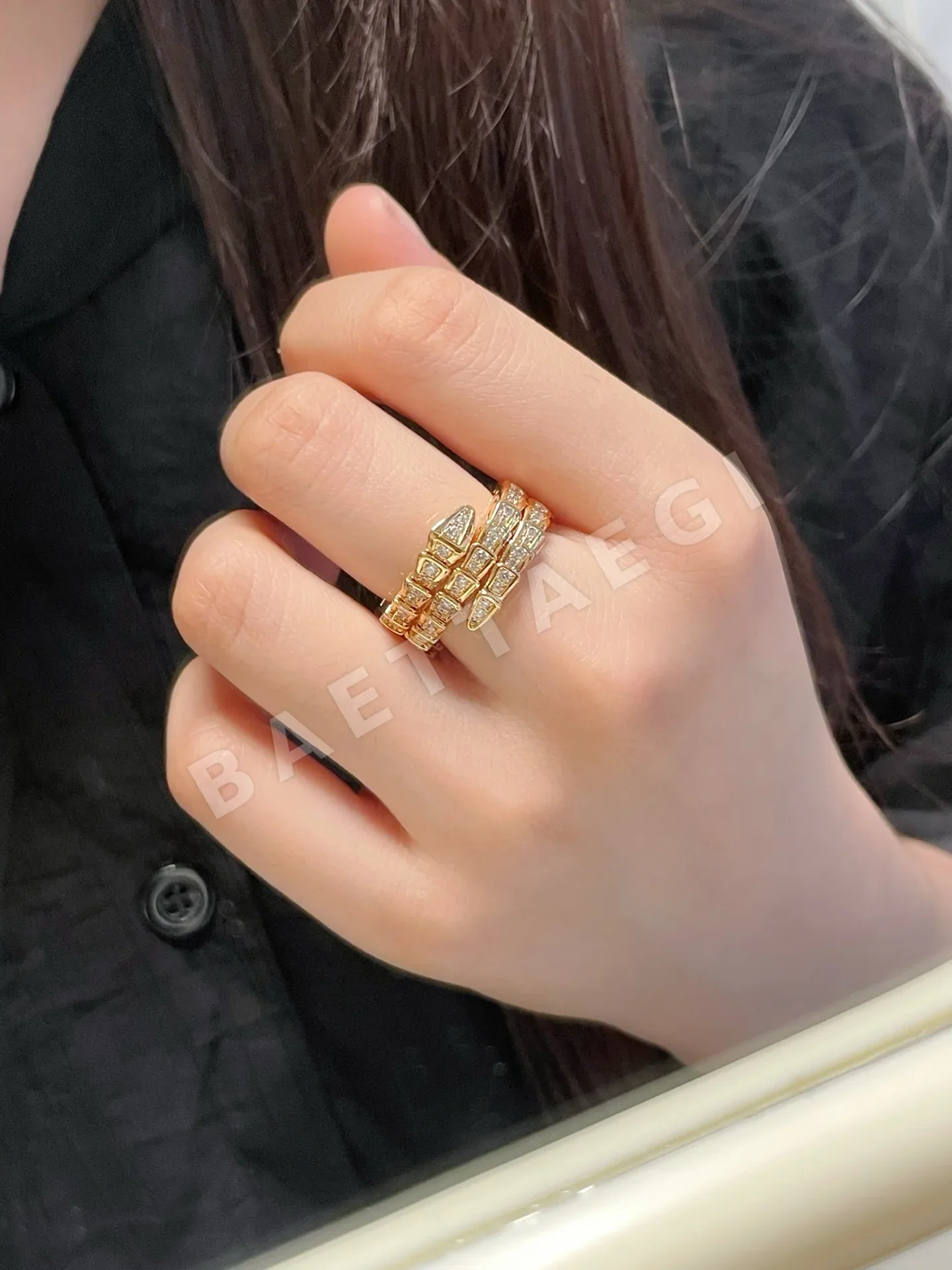 불가리 다이아몬드 장식 스네이크 반지 64680