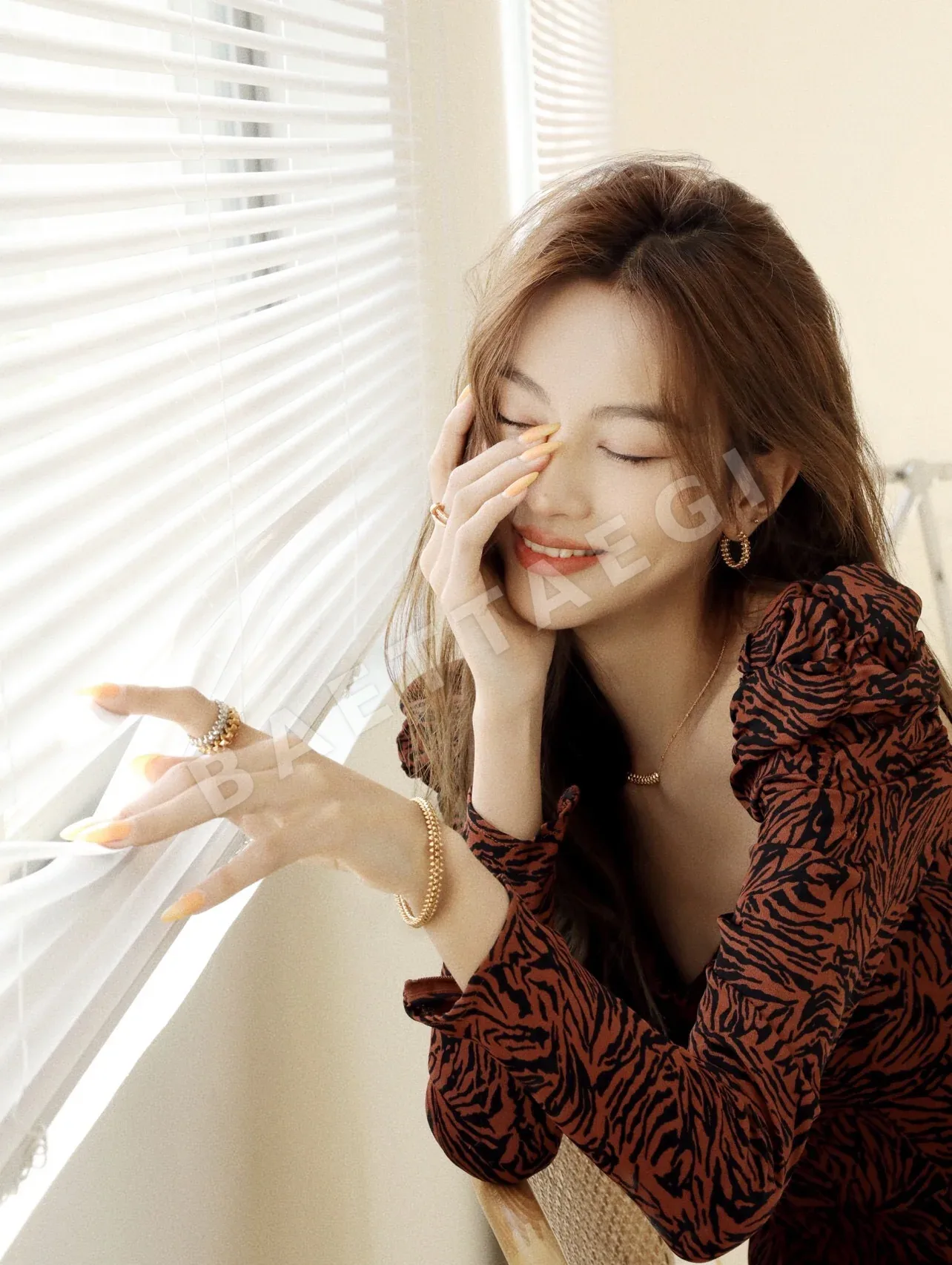 까르띠에 클래쉬 드 스터드 귀걸이 상세 이미지 9