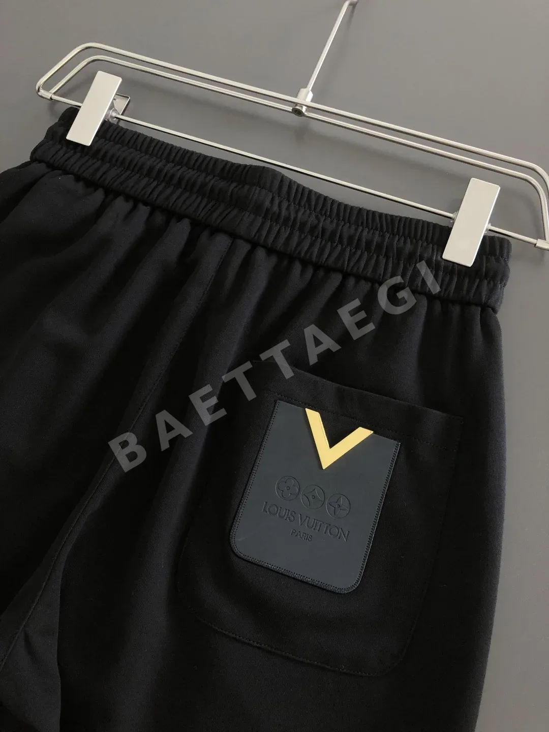 루이비통 자수 스트레이트핏 남성 반바지 상세 이미지 9