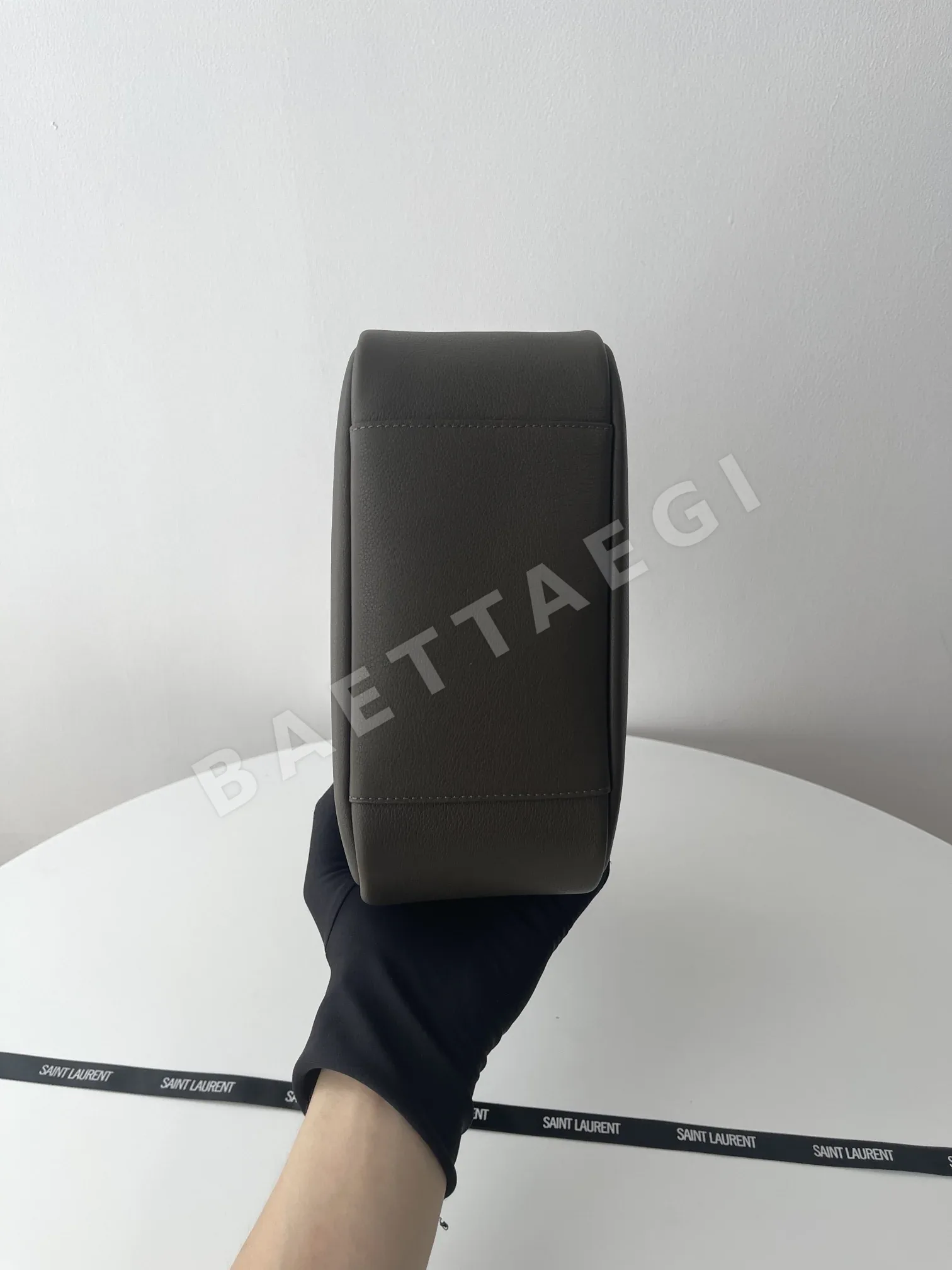 생로랑 소프트 호보백 713938 상세 이미지 5