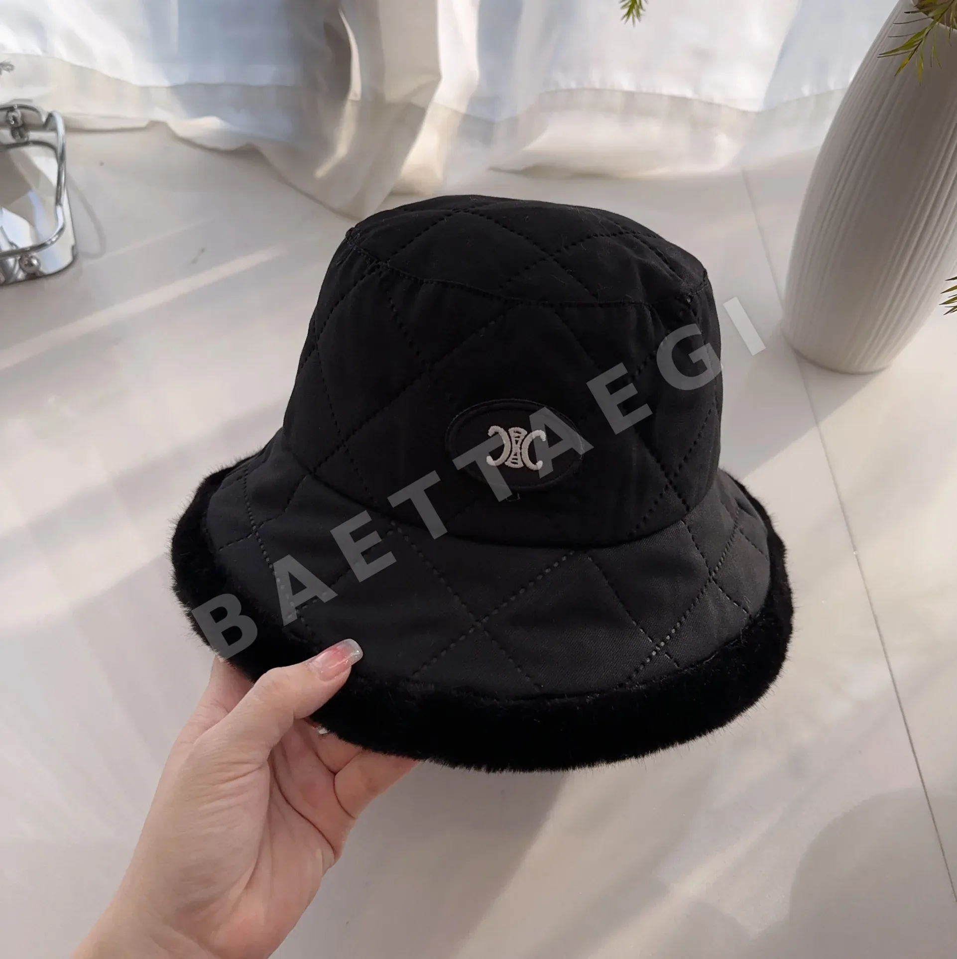 셀린느 퀼팅 피셔맨 햇 모자 상세 이미지 4