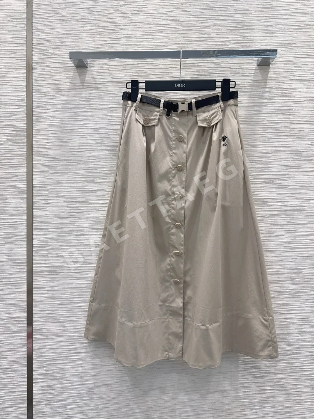 디올 A라인 벨트 미디 스커트 73865
