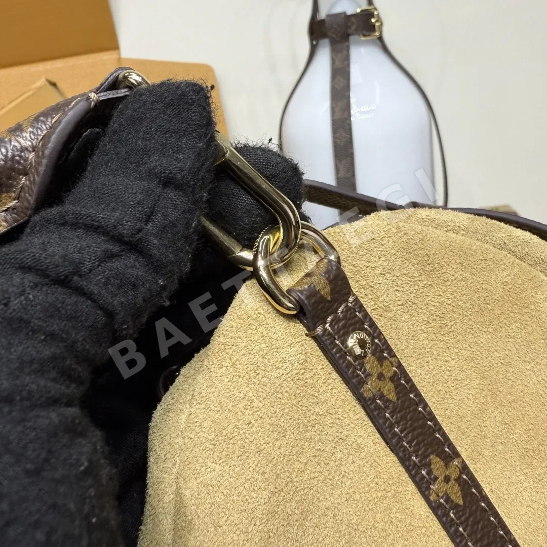 루이비통 익스프레스 미디엄 가방 M26358 상세 이미지 7