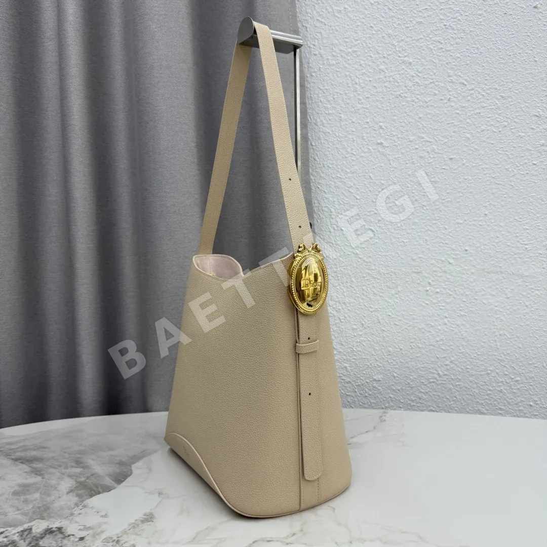 디올 메다이옹 호보 버켓 가방 상세 이미지 3