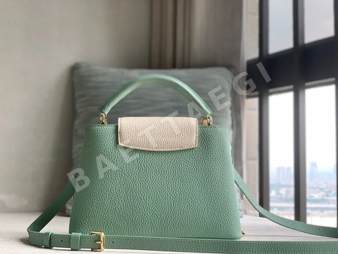 루이비통 캡시느 BB 핸드백 M24471 상세 이미지 3