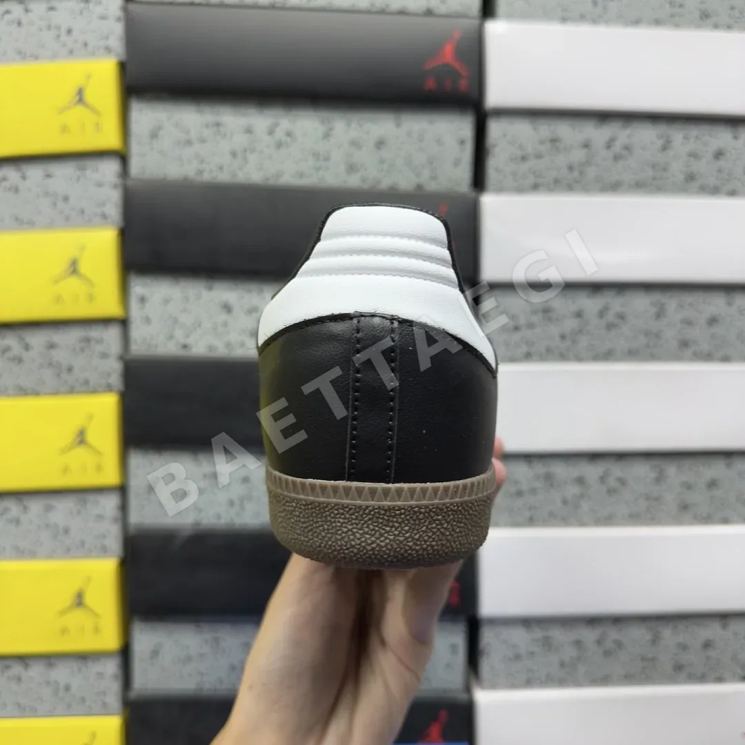 아디다스 [GOD] 삼바 OG B75807 200652 Adidas Samba OG Black White Gum 상세 이미지 8