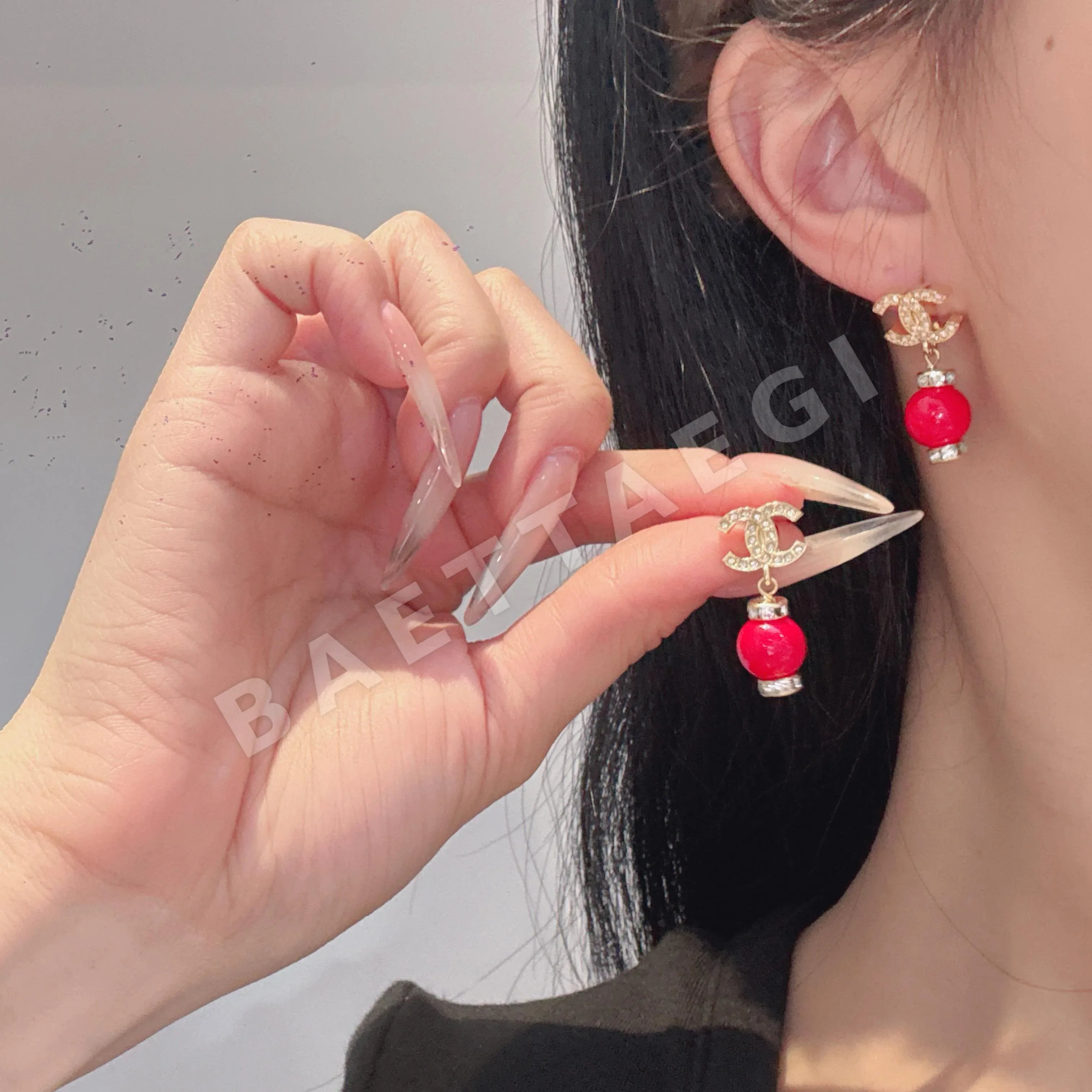 샤넬 26S 컬렉션 귀여운 귀걸이 상세 이미지 7