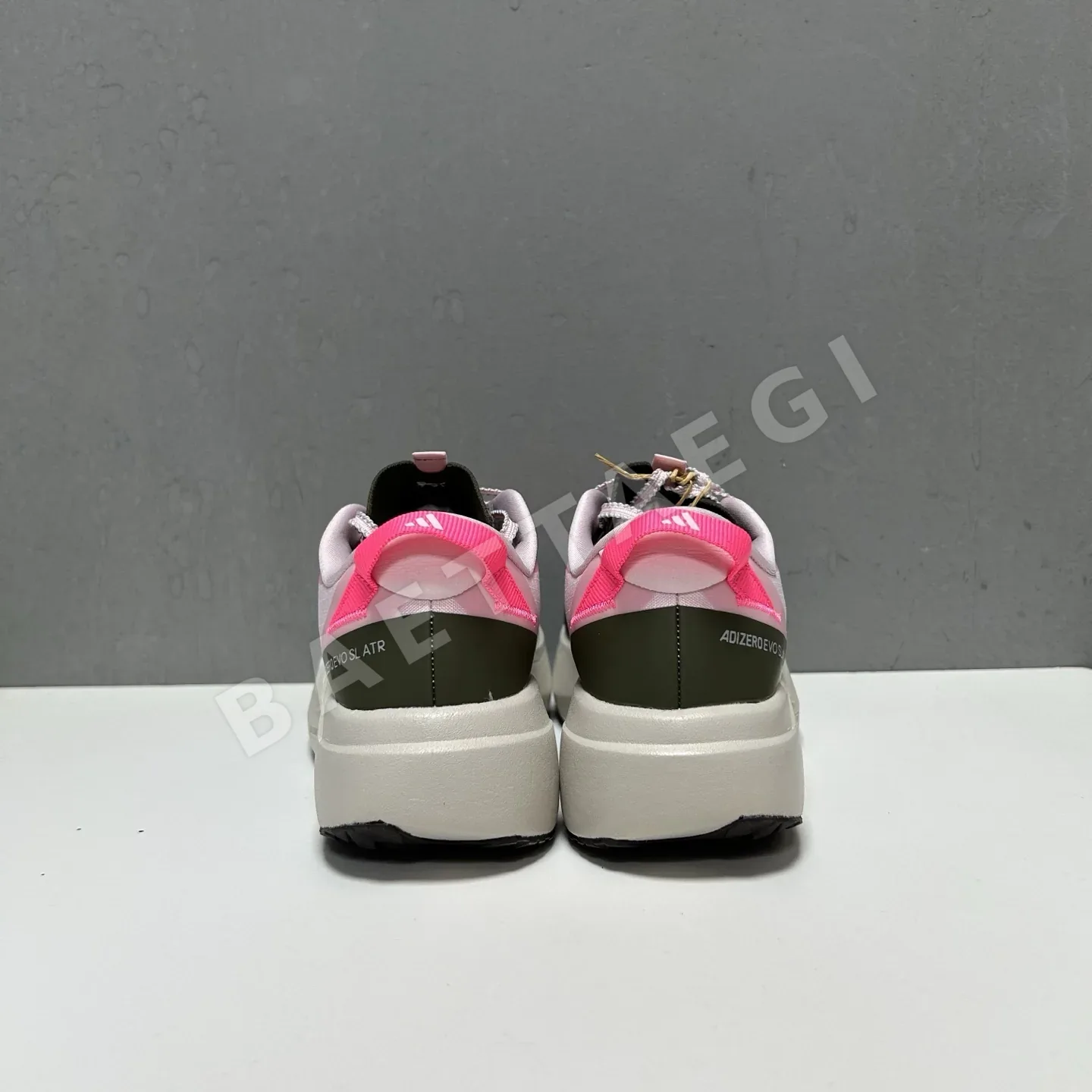아디다스 신발 157696 Adidas Sneakers 상세 이미지 2