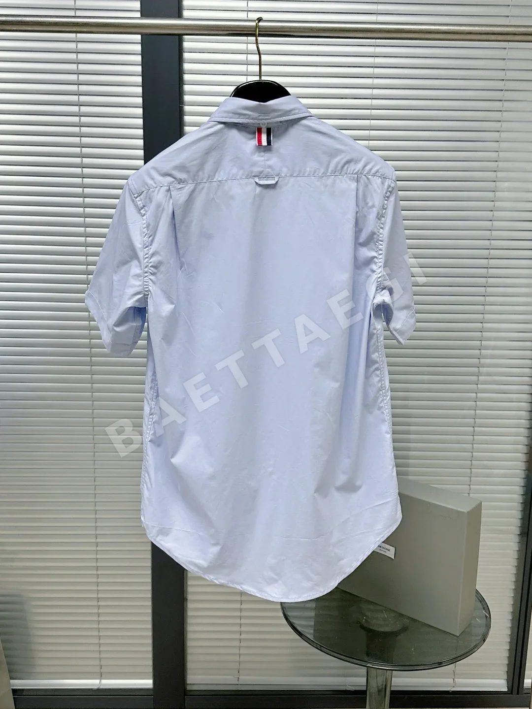 톰브라운 테니스라켓 패턴 남성 포플린 반팔 셔츠 상세 이미지 3
