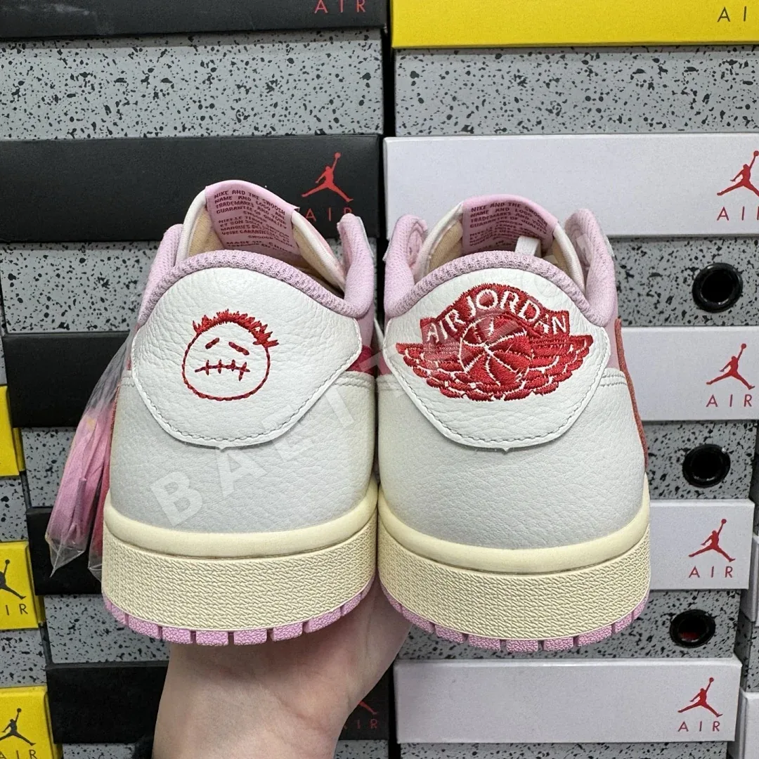 나이키 [LJR] 조던 1 레트로 로우 OG SP IQ7604-101 201252 Nike Jordan 1 Retro Low OG SP 상세 이미지 8