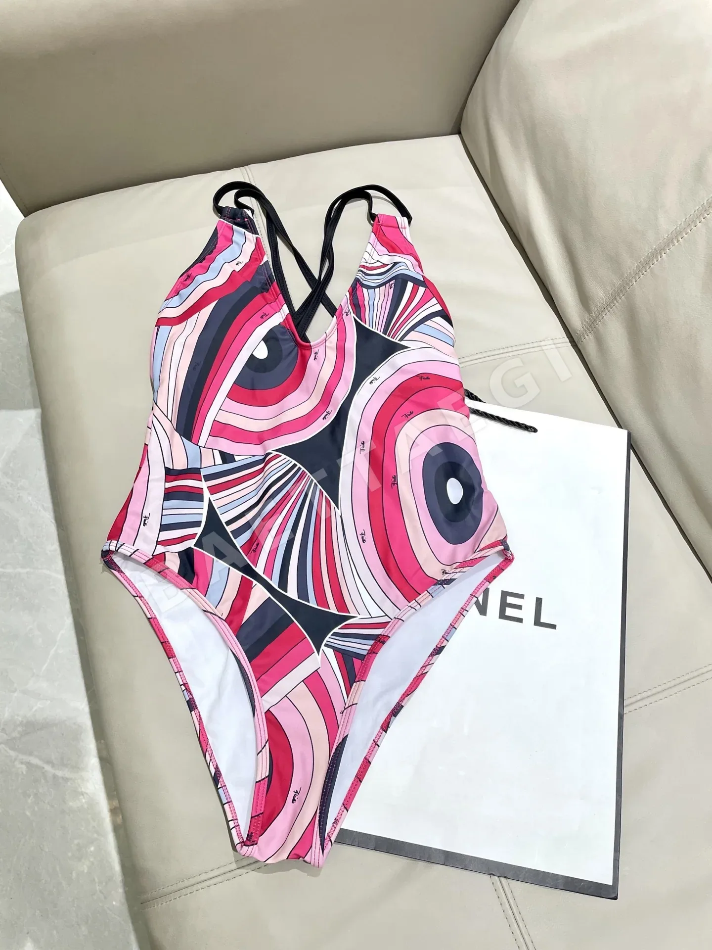 샤넬 여성 올인원 수영복 상세 이미지 8