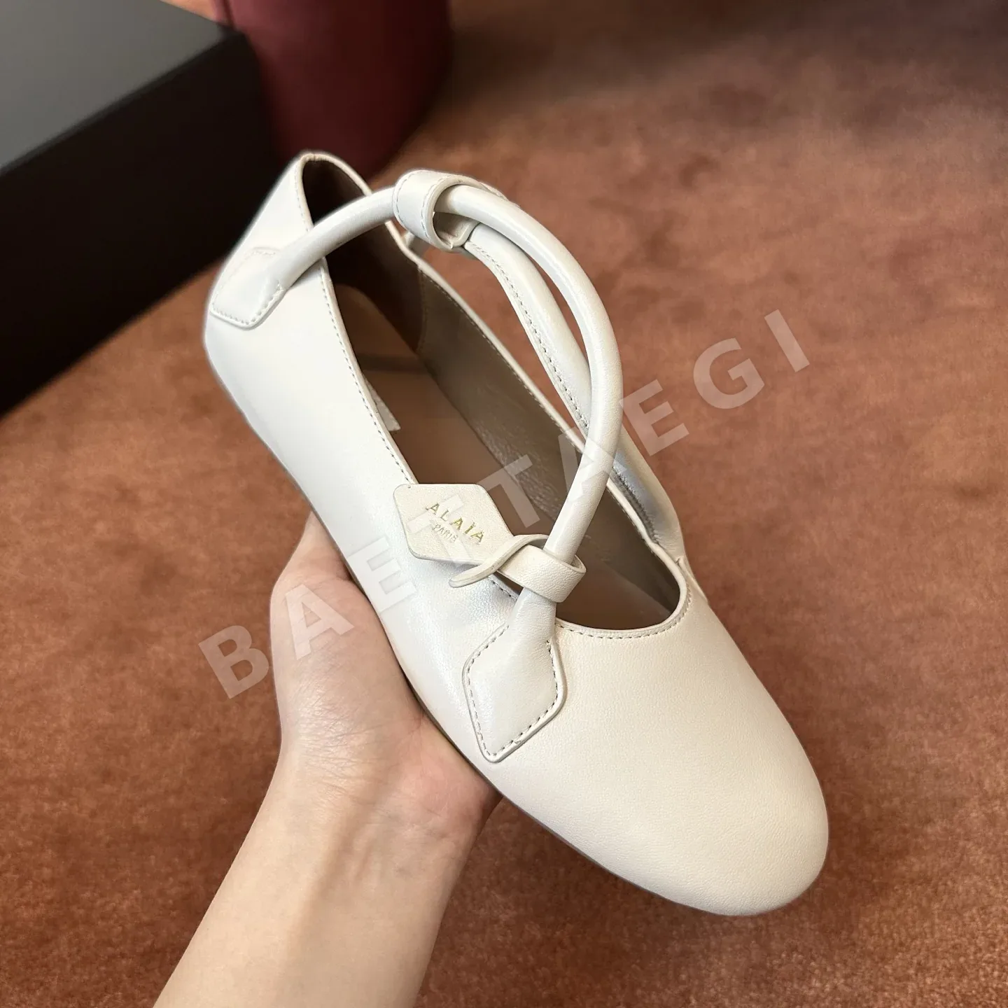 알라이아 메시 짜임 발레 슈즈 상세 이미지 3