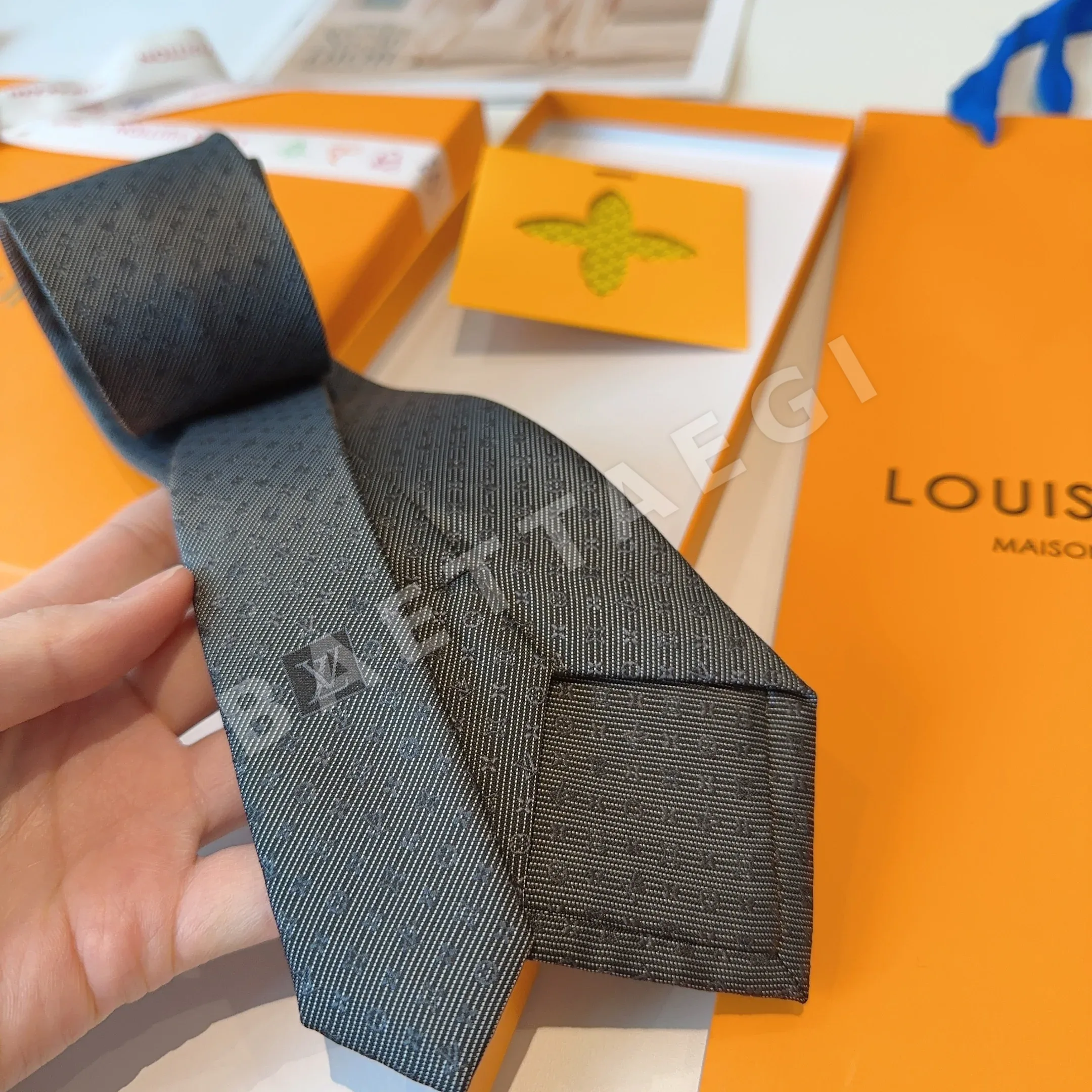 루이비통 넥타이 90000 Louis Vuitton Accessories 상세 이미지 20