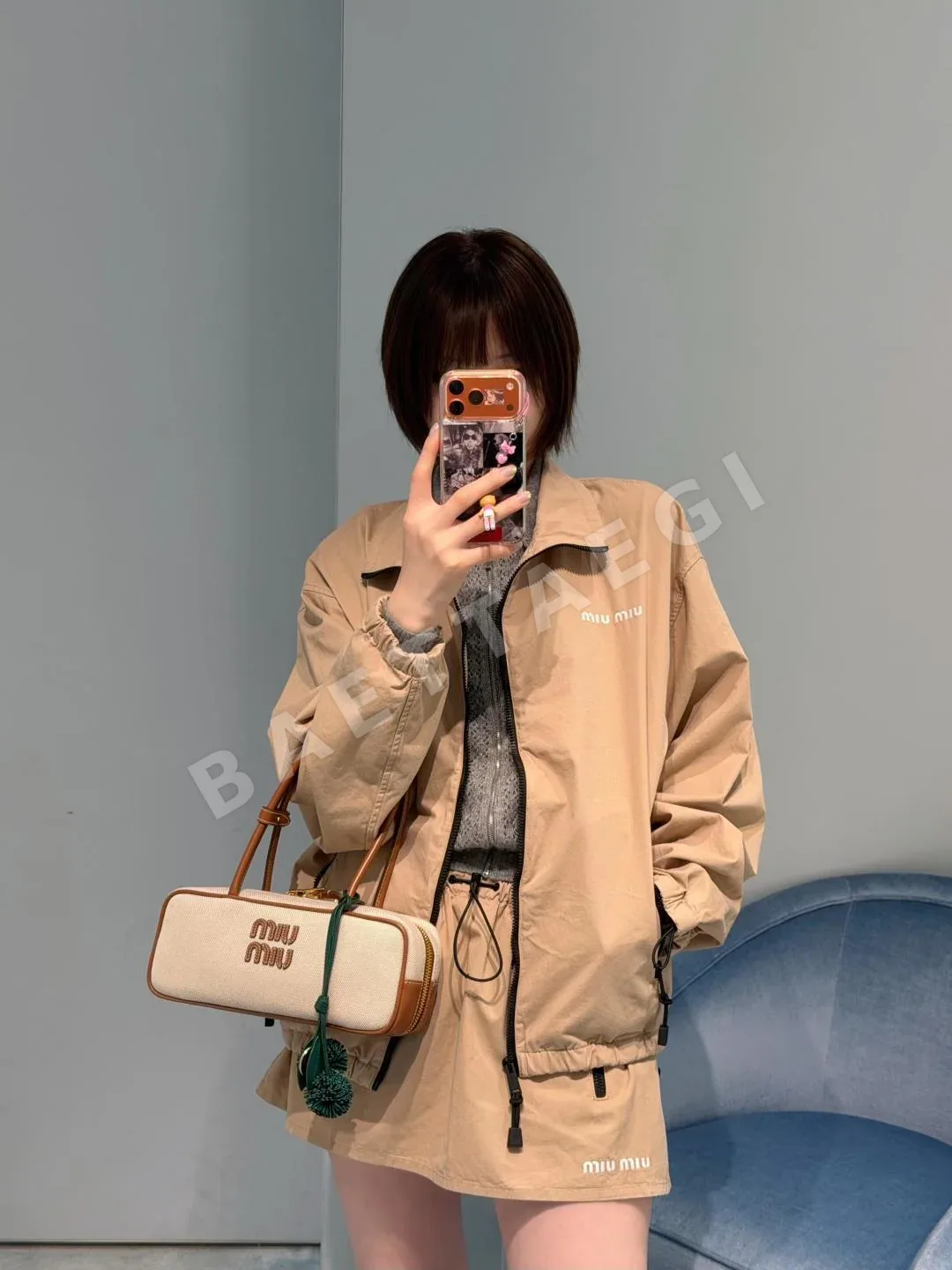 미우미우 카키 스탠드 카라 캐주얼 트랙수트 세트 상세 이미지 4