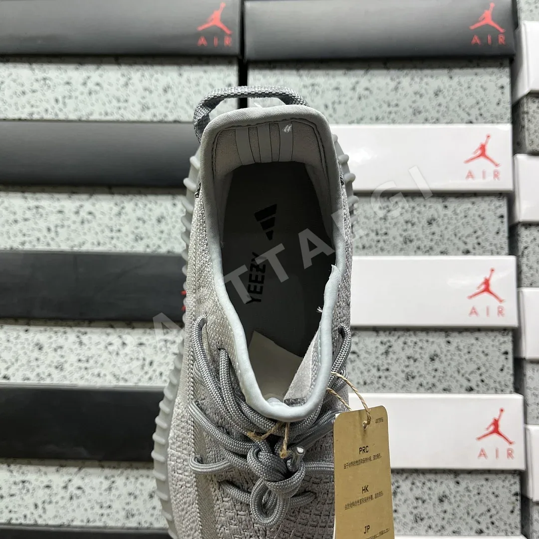 아디다스 [XQ] 이지 부스트 350 V2 IF3219 200809 Adidas Yeezy Boost 350 V2 Steel Grey 상세 이미지 3