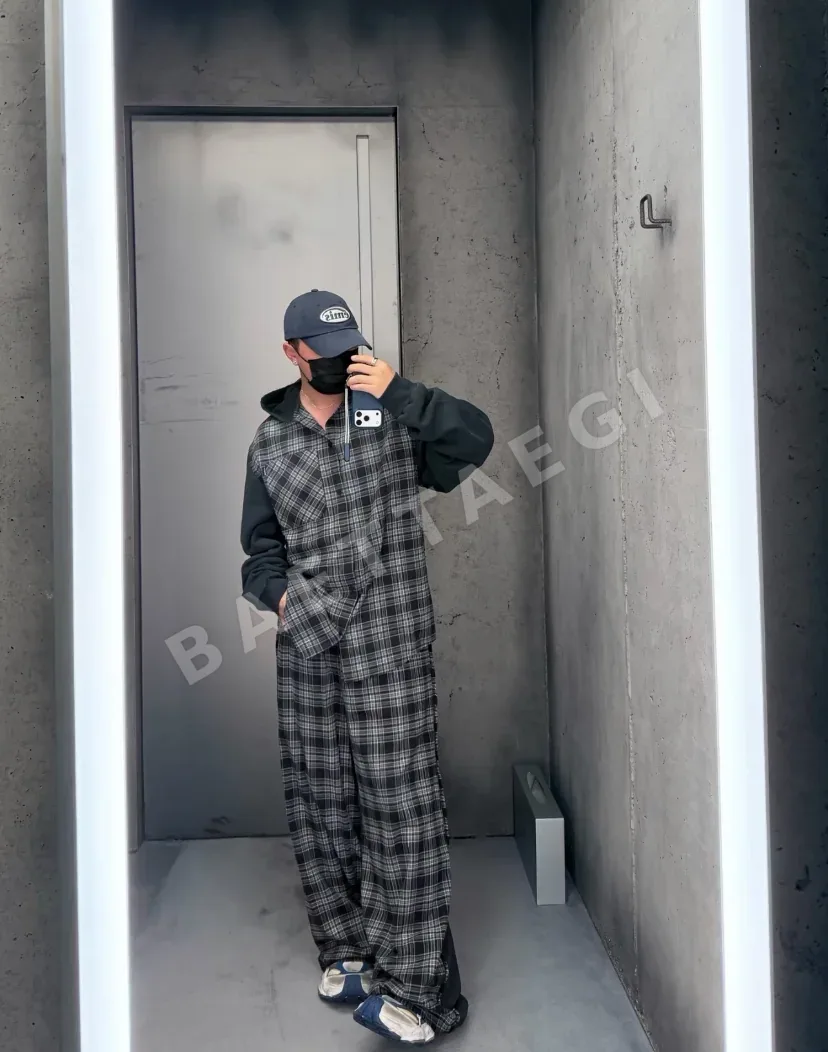 발렌시아가 체크 패치워크 후드 자켓 남성용 상세 이미지 10