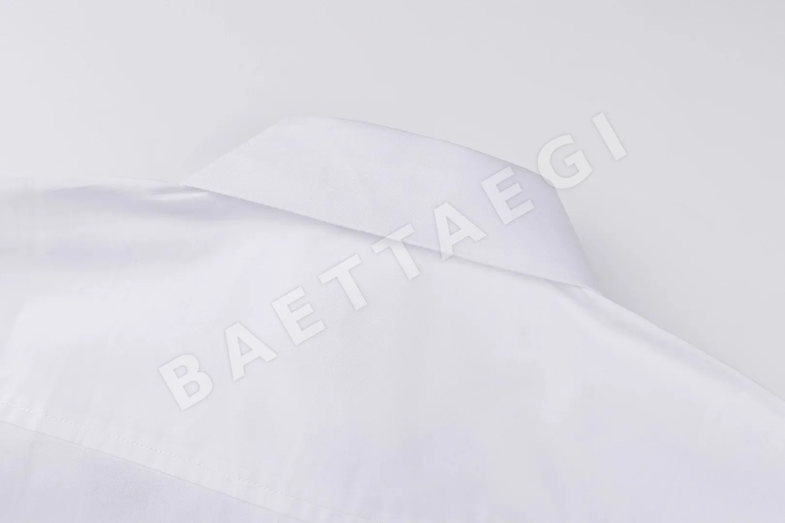 디올 네 잎 클로버 자수 코튼 반팔 셔츠 상세 이미지 4