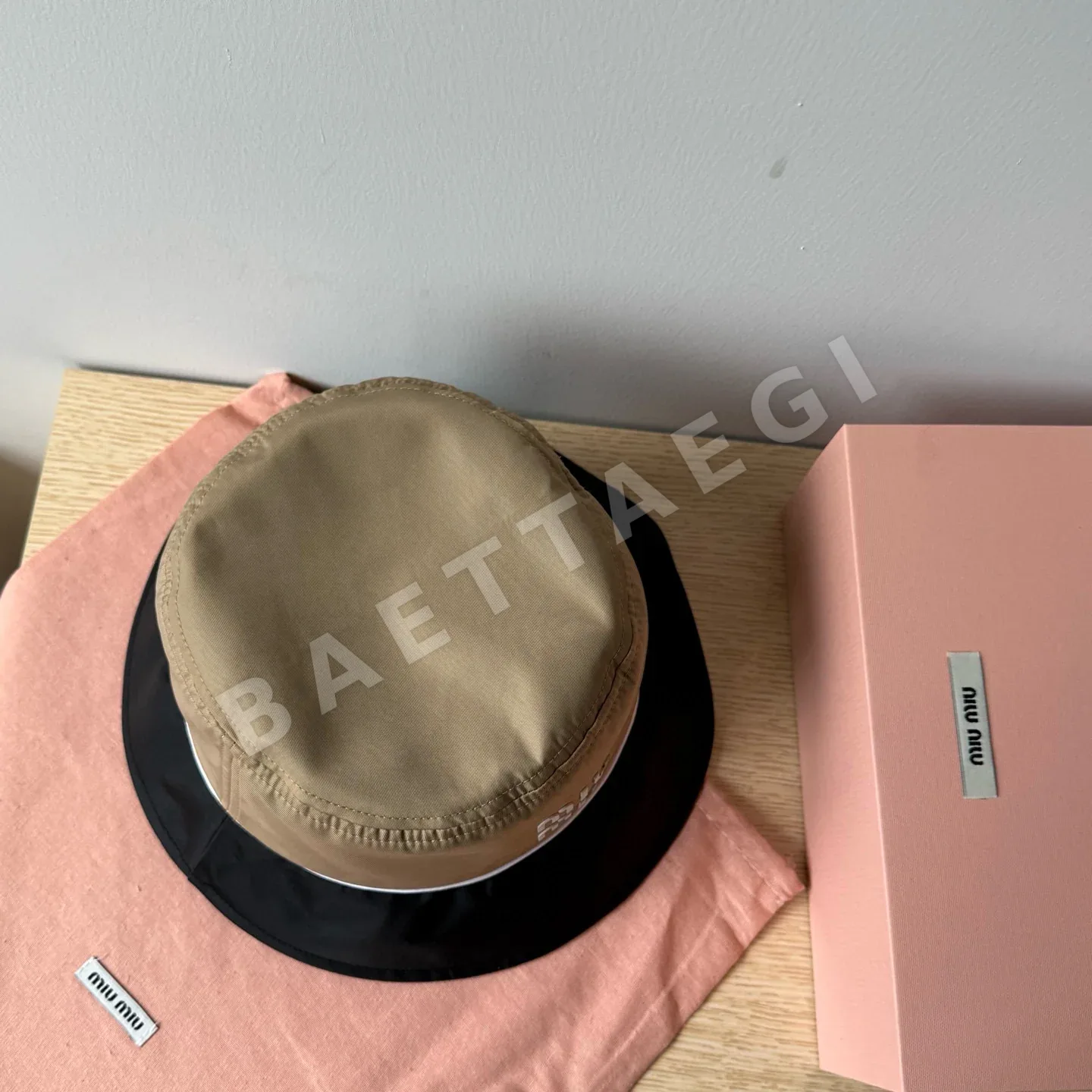 미우미우 모자 81297 Miu Miu Cap 상세 이미지 4