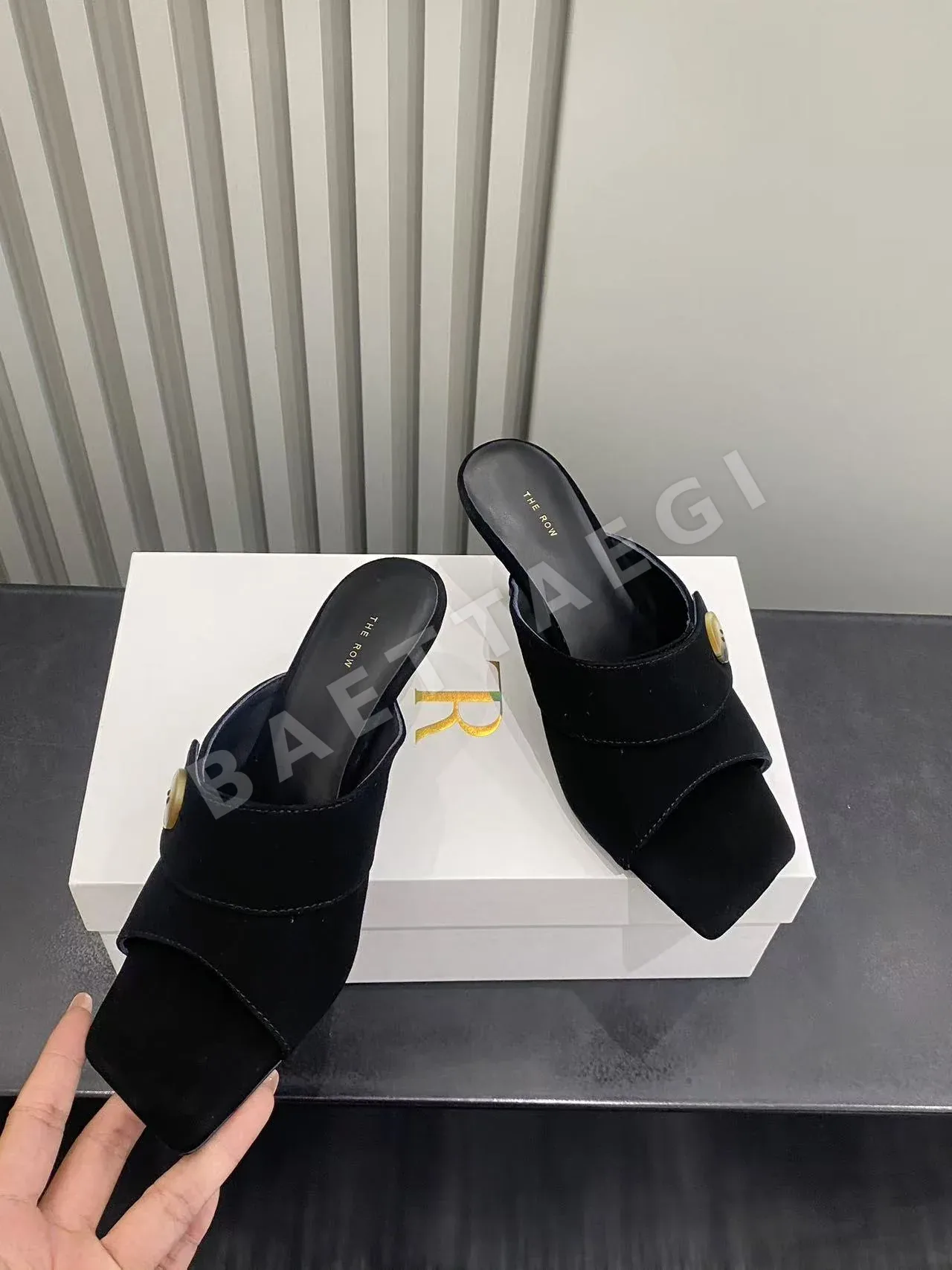 더로우 스퀘어토 샌들 상세 이미지 3
