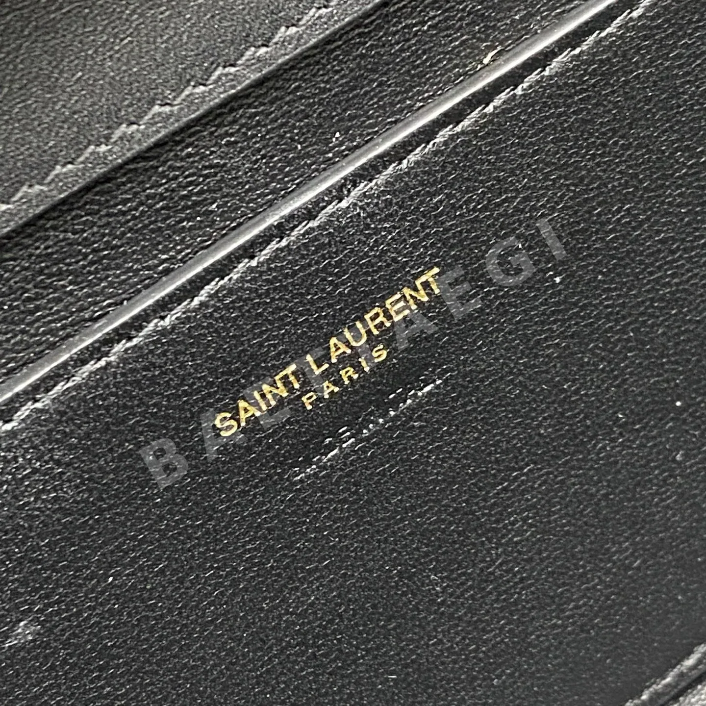 생로랑 YSL 메탈 로고 체인 숄더백 상세 이미지 9