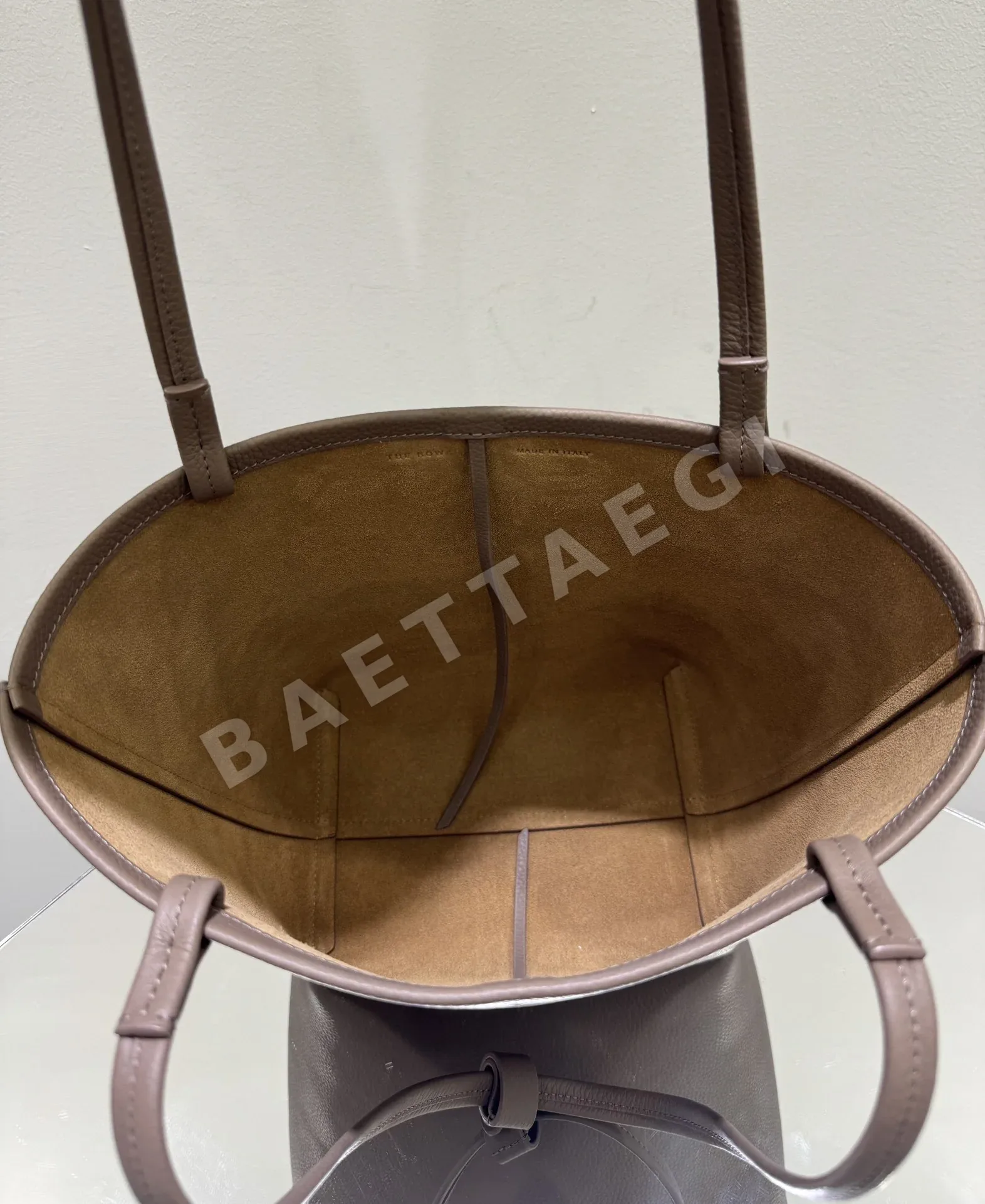 더로우 뷰티 미디엄 쇼핑백 가방 상세 이미지 8