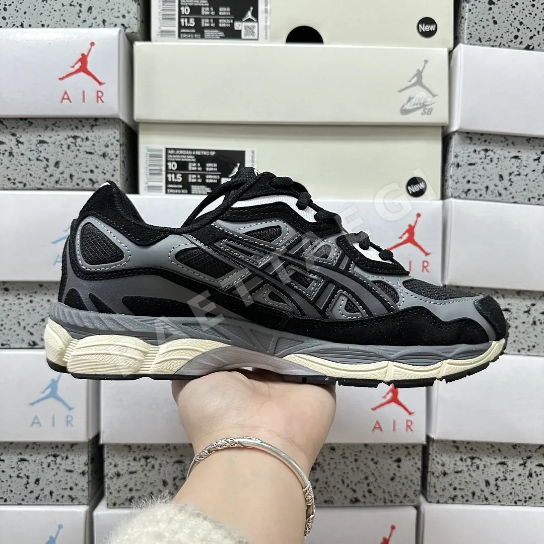 아식스 [WZ] 젤 NYC 1203A739-001 200393 Asics Gel-NYC Black Black 상세 이미지 3