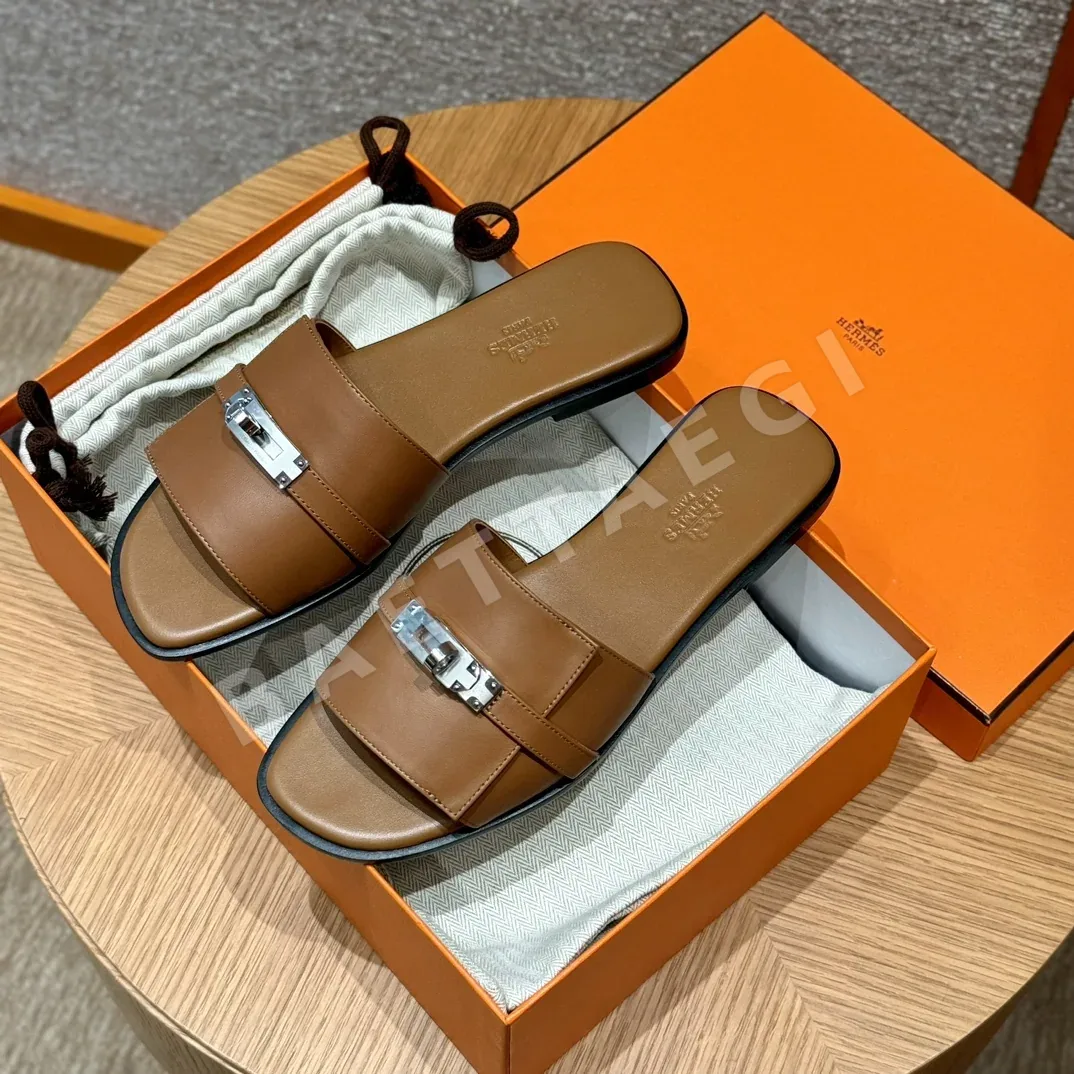에르메스 줄리아 샌들 8499