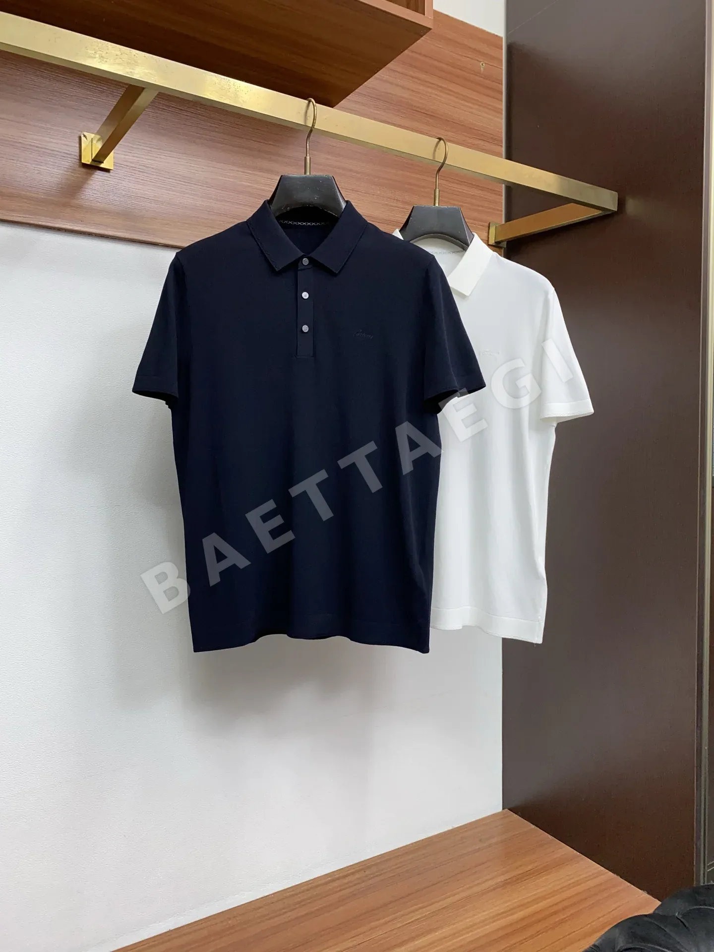 브리오니 클래식 로고 코튼 반팔 티셔츠 상세 이미지 9