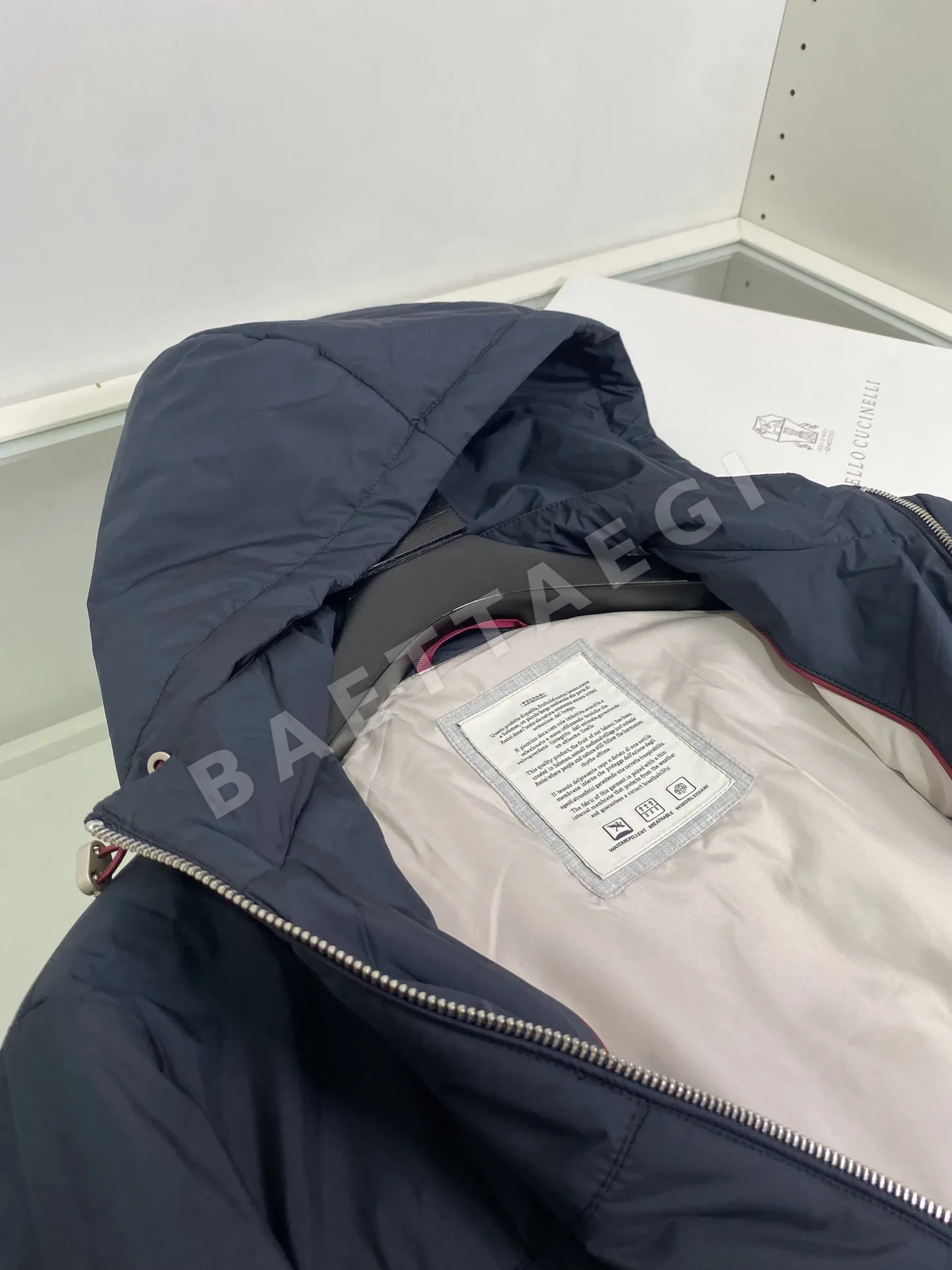 브루넬로쿠치넬리 클래식 퀼팅 후드 자켓 상세 이미지 6