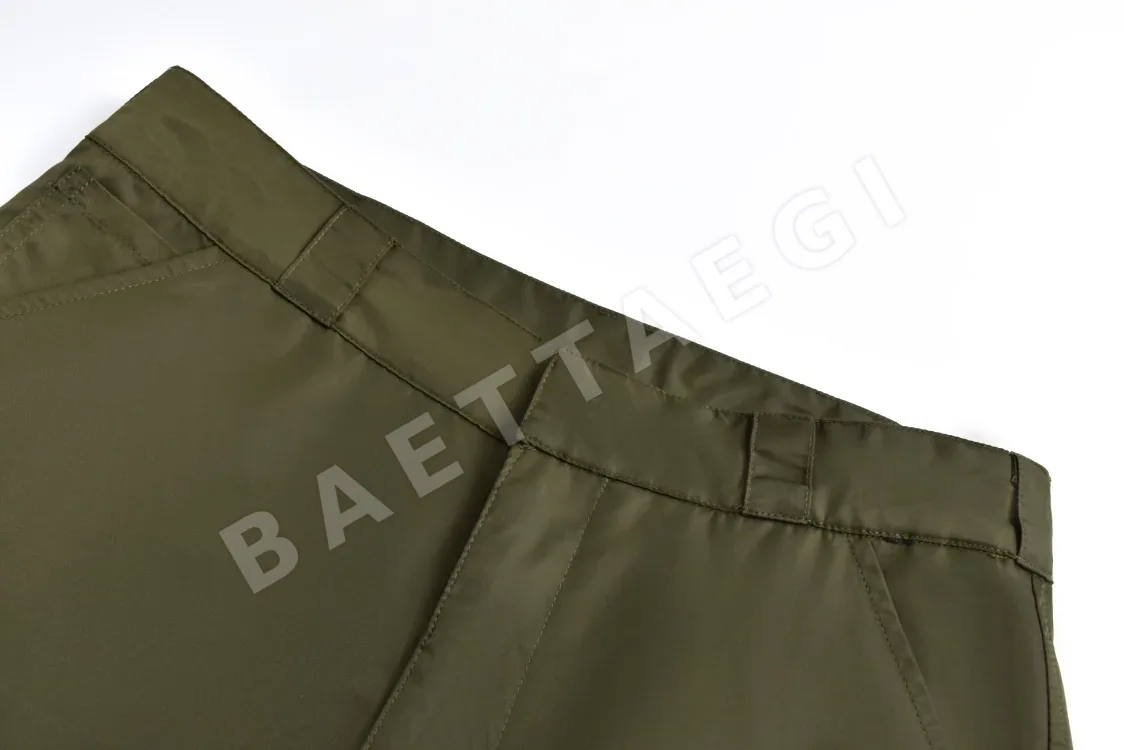 프라다 멀티포켓 카고 남성 바지 상세 이미지 3