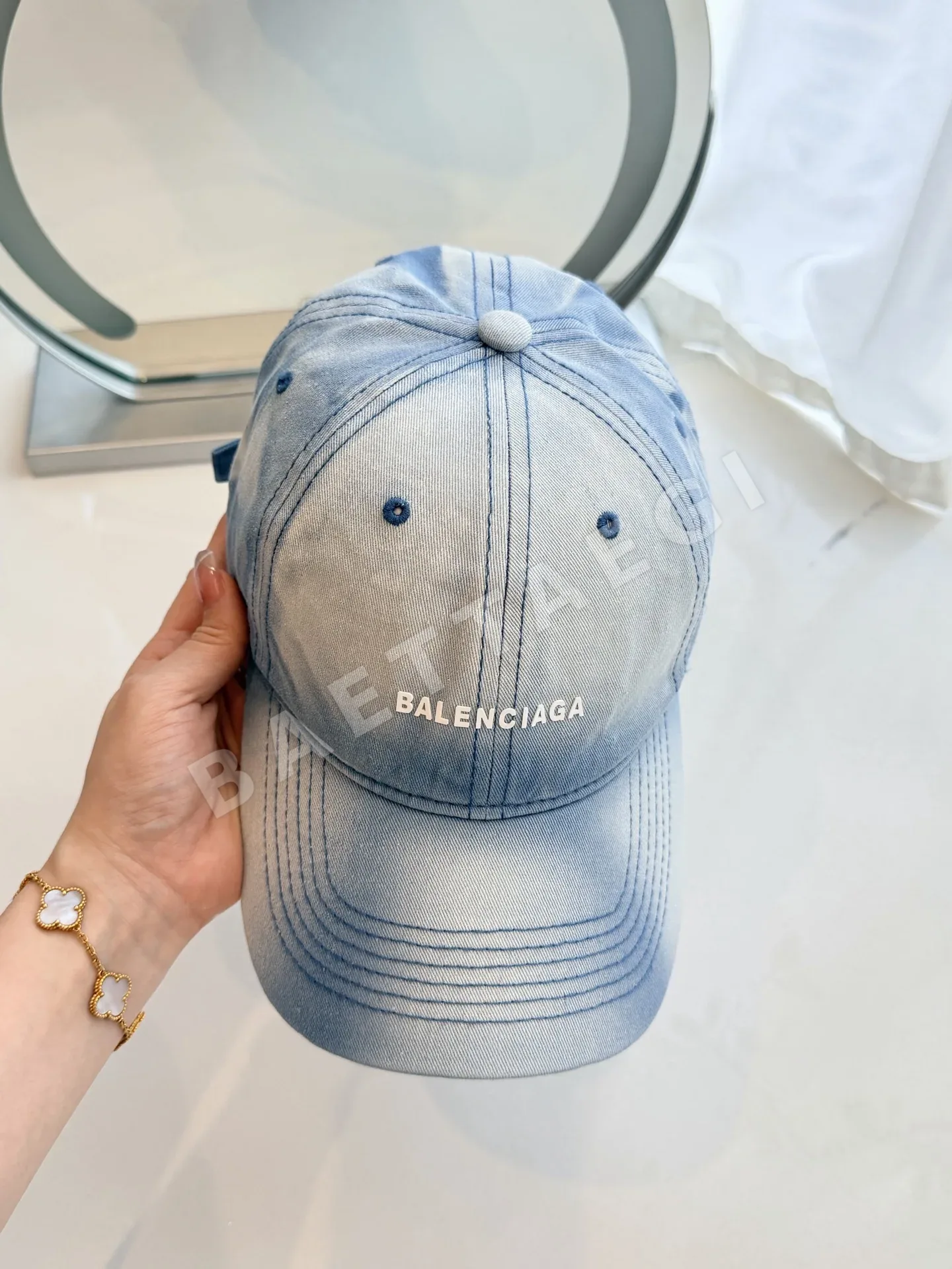 발렌시아가 워시드 데님 캡 상세 이미지 9