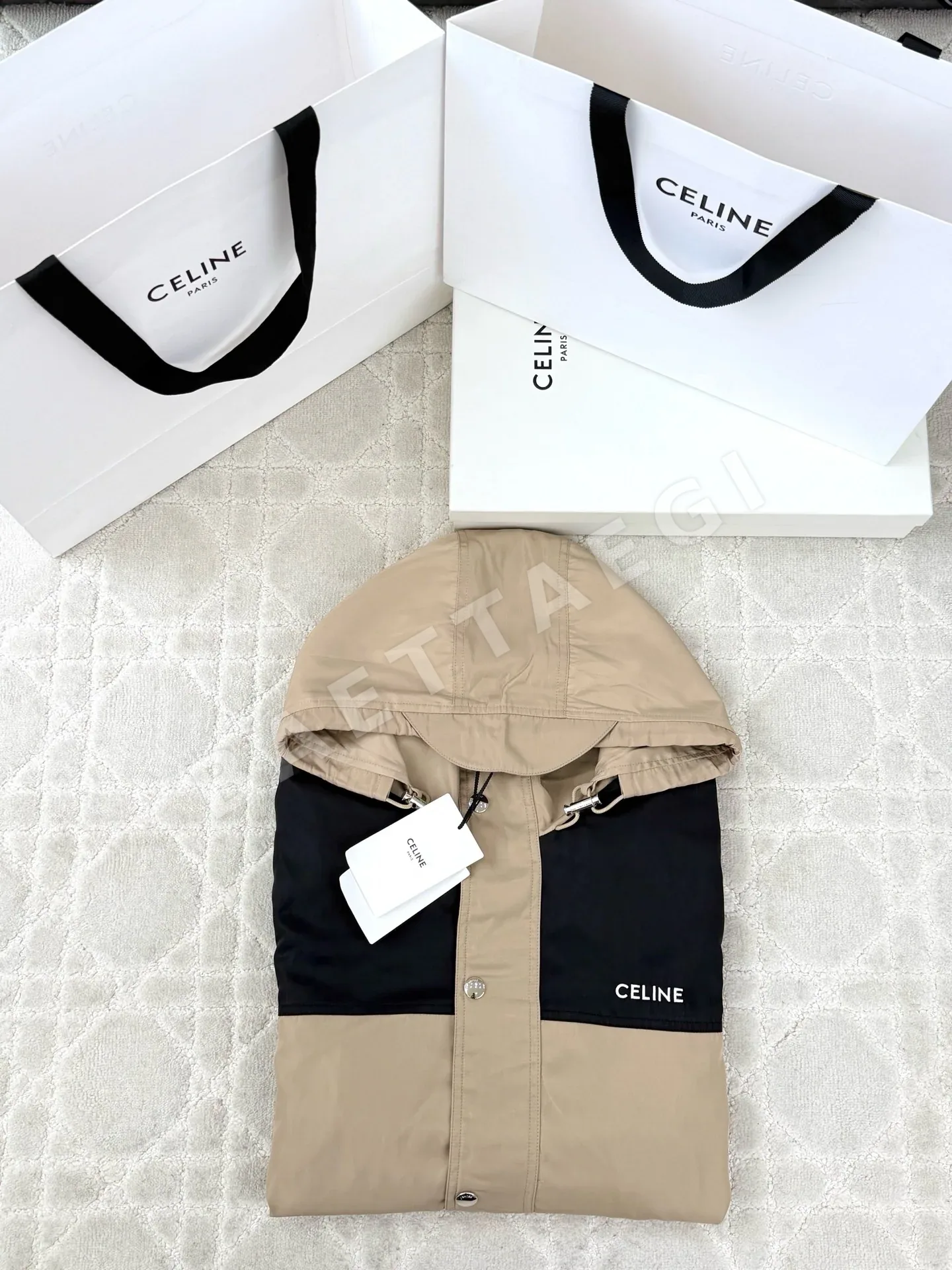 셀린느 나일론 컬러블록 후드 자켓 상세 이미지 3