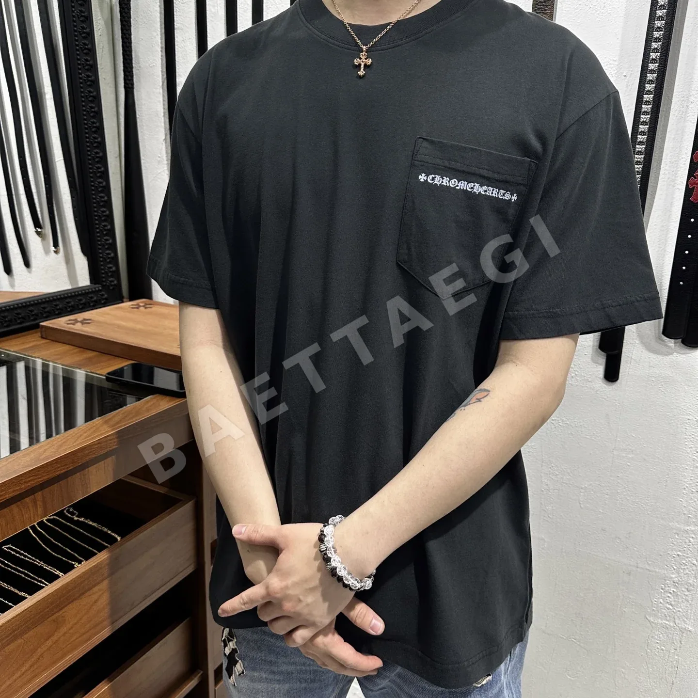 크롬하츠 남성 블랙 화이트 반팔 티셔츠 상세 이미지 8