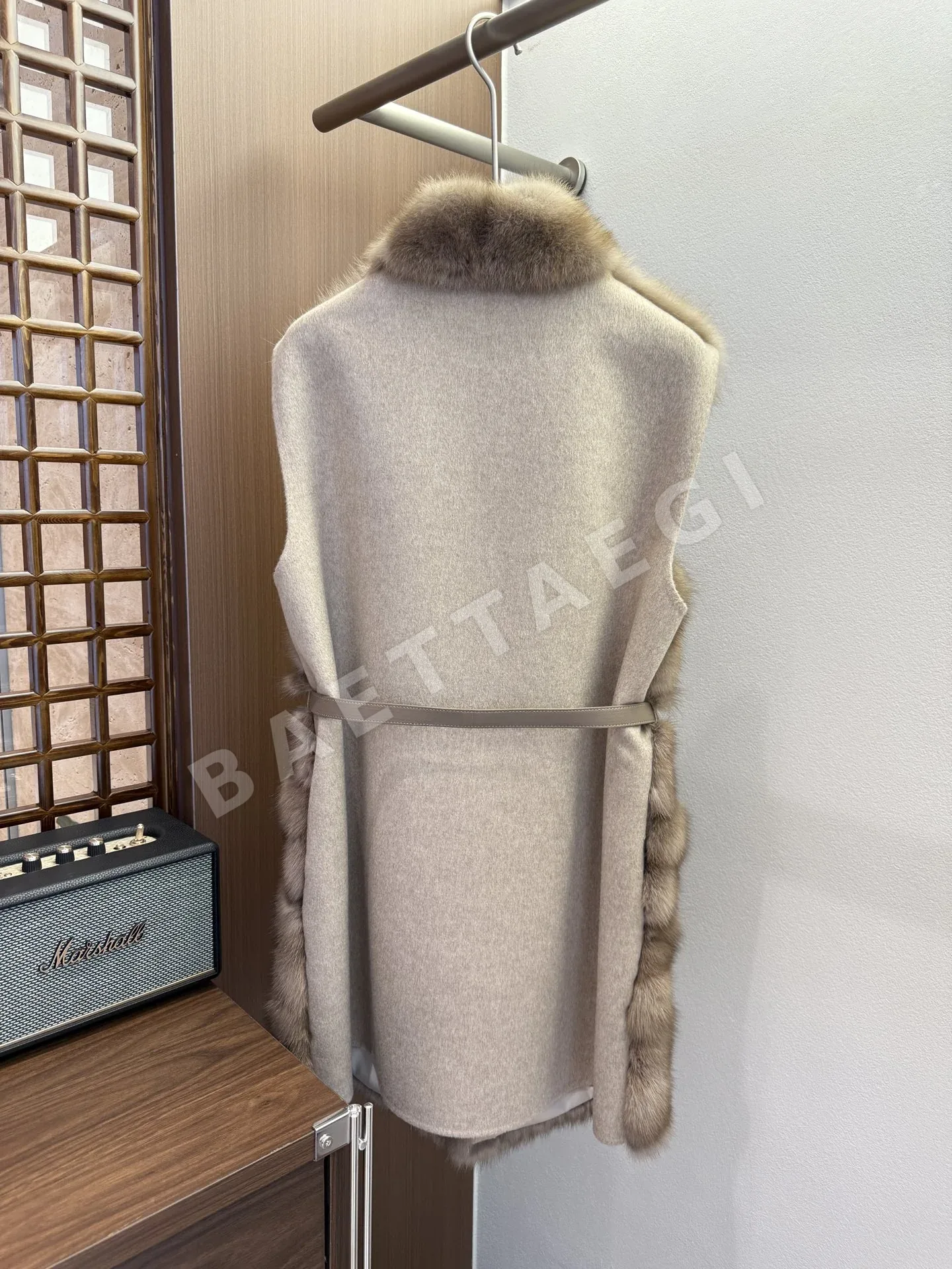 로로피아나 세이블 캐시미어 여성 조끼 상세 이미지 9
