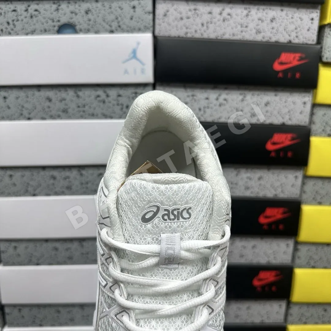 아식스 [TOP] 젤 카야노 20 1203A388-028 200479 Asics Gel-Kayano 20 Glacier Grey White 상세 이미지 6