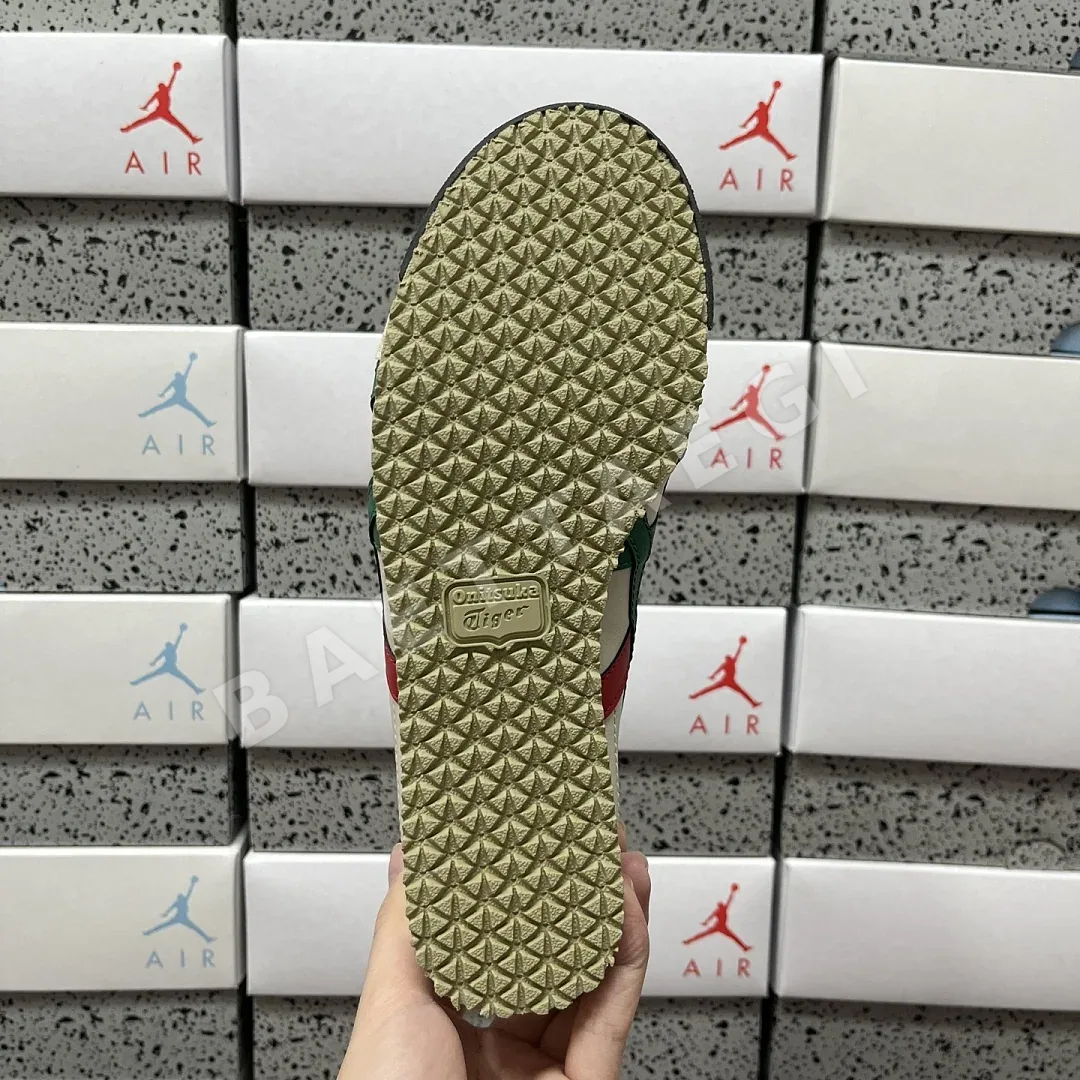 오니츠카타이거 [QC] 멕시코 66 1183C102-201 202299 Onitsuka Tiger Mexico 66 Birch Green Red 상세 이미지 6