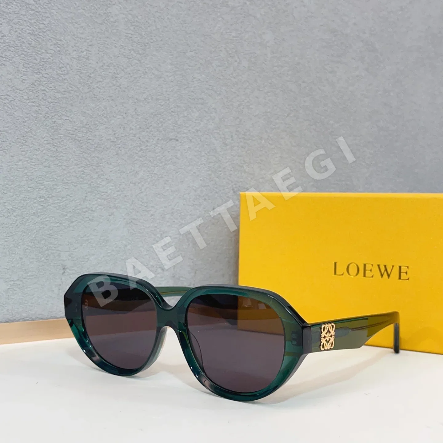 로에베 LW50104 I 선글라스 상세 이미지 9