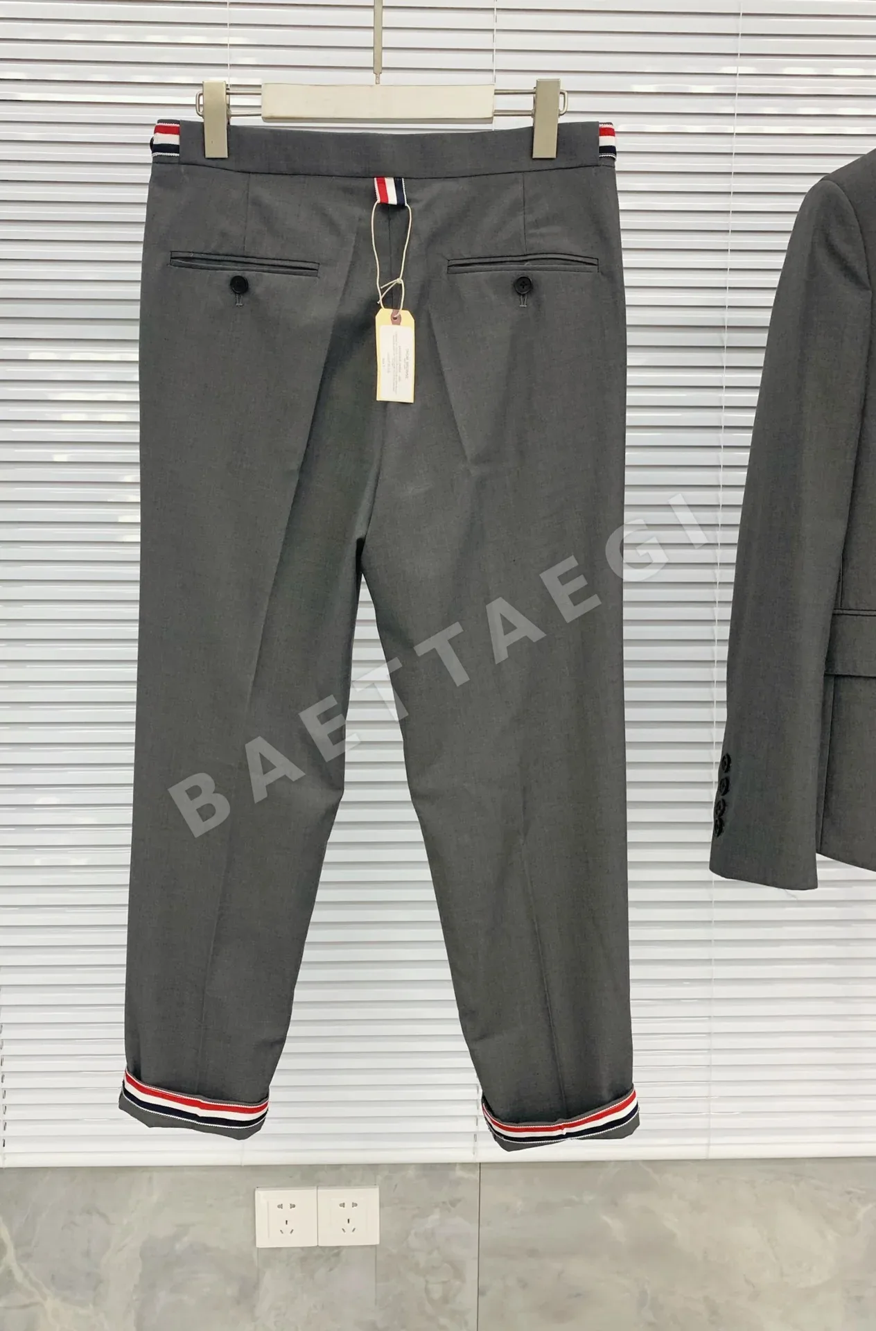 톰브라운 남성 바지 159517 Thom Browne Pants 상세 이미지 4