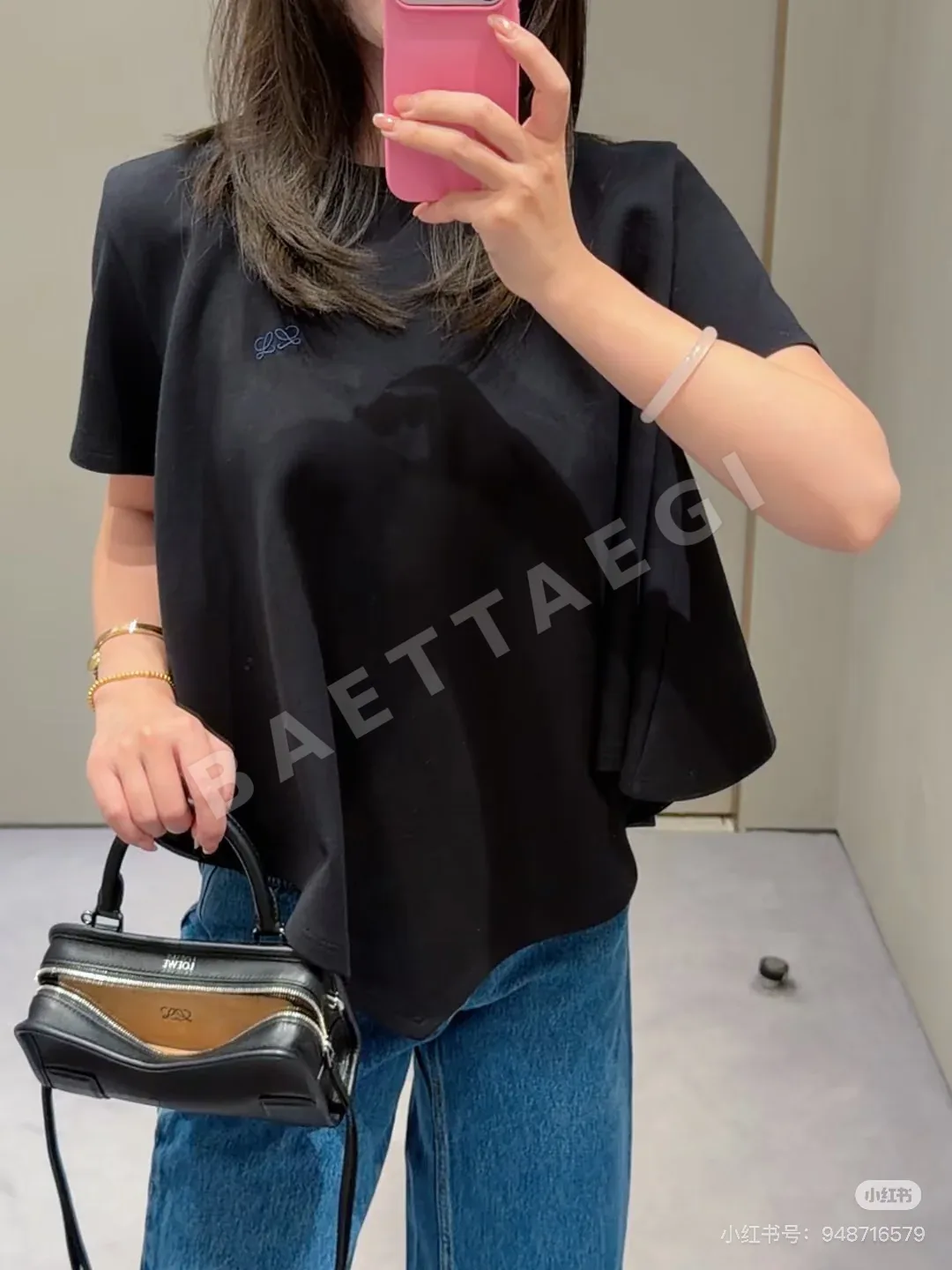 로에베 여성 반팔 상세 이미지 6